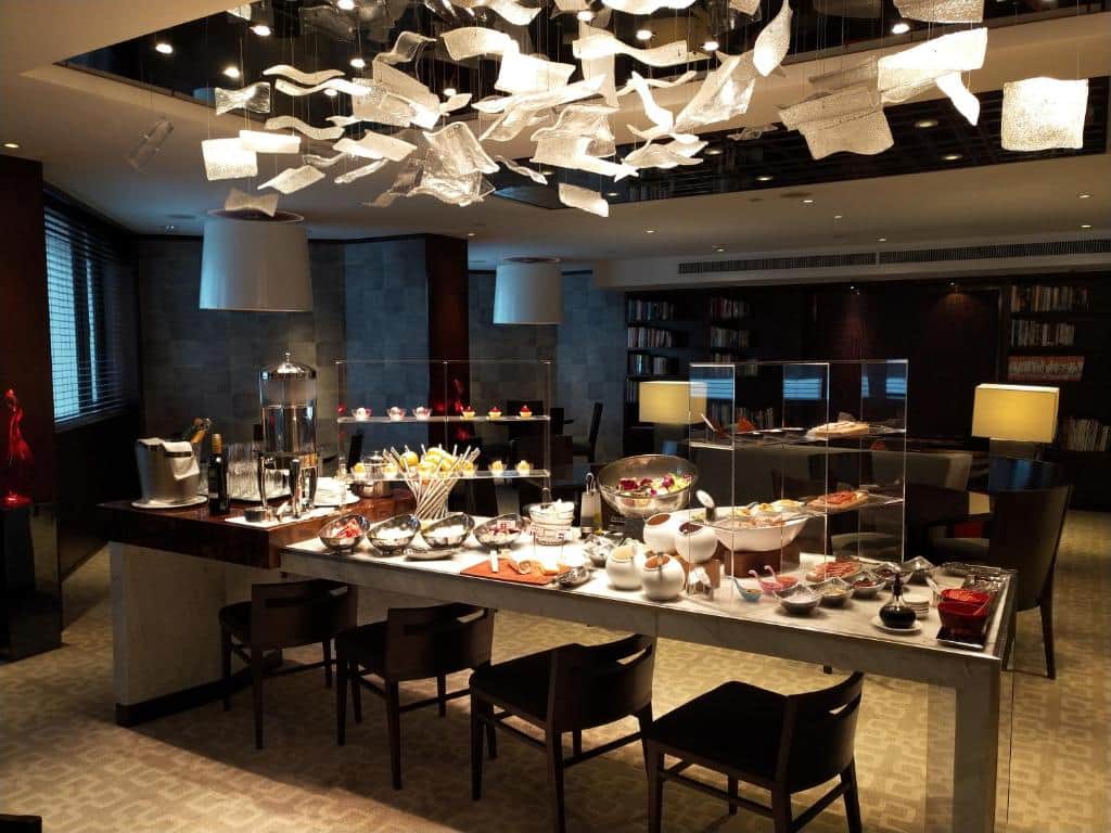 Gateway Hotel, Hong Kong