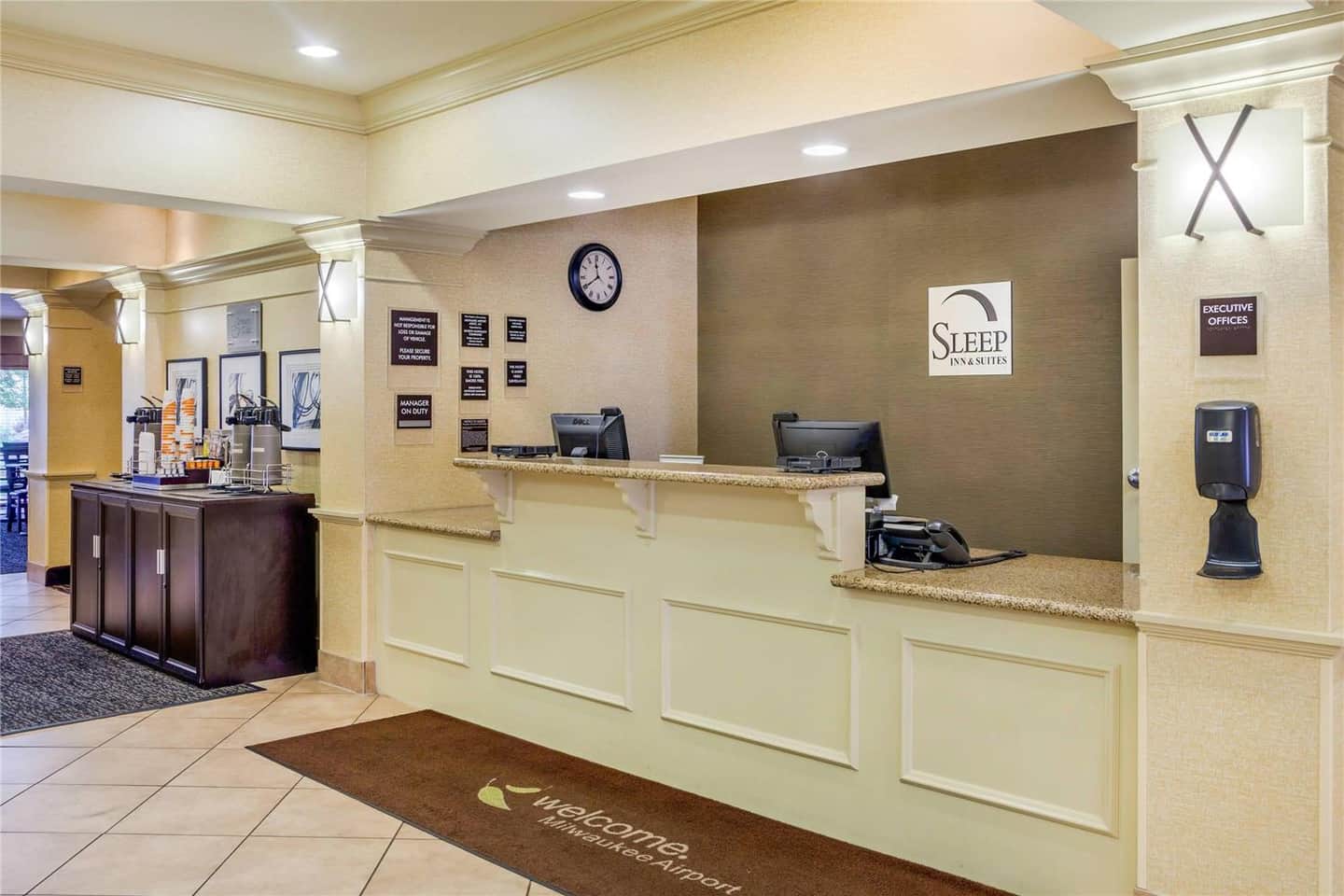Sleep Inn & Suites Milwaukee Airport