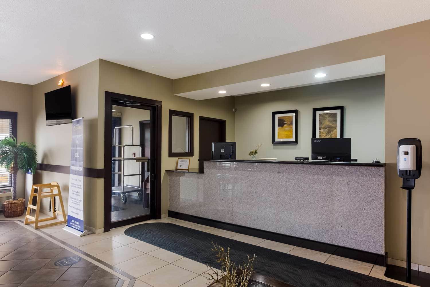 Best Western Crossroads Inn