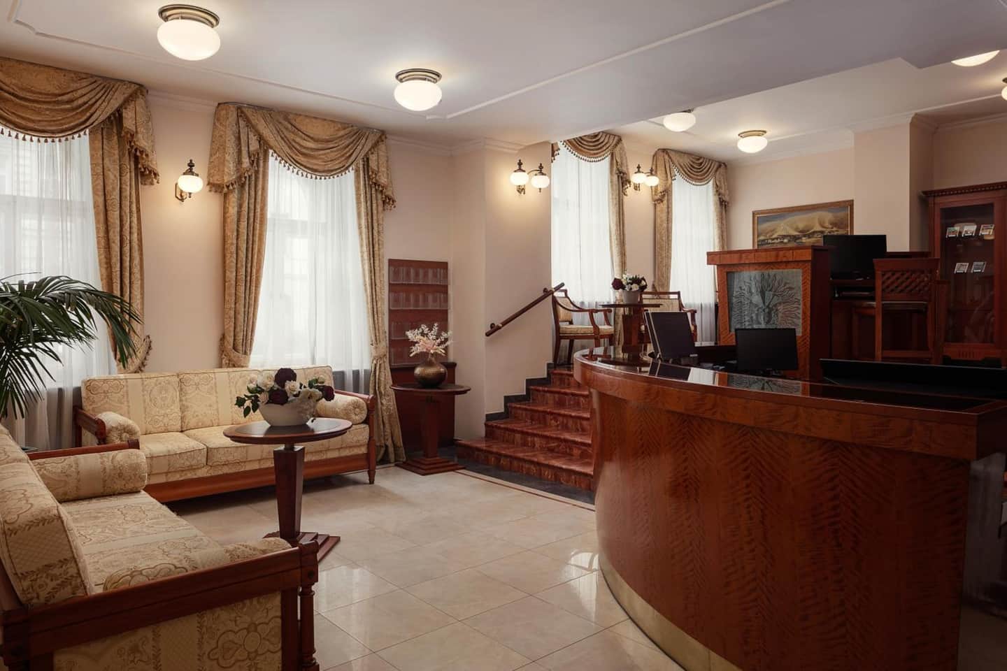 Amigo City Centre Hotel