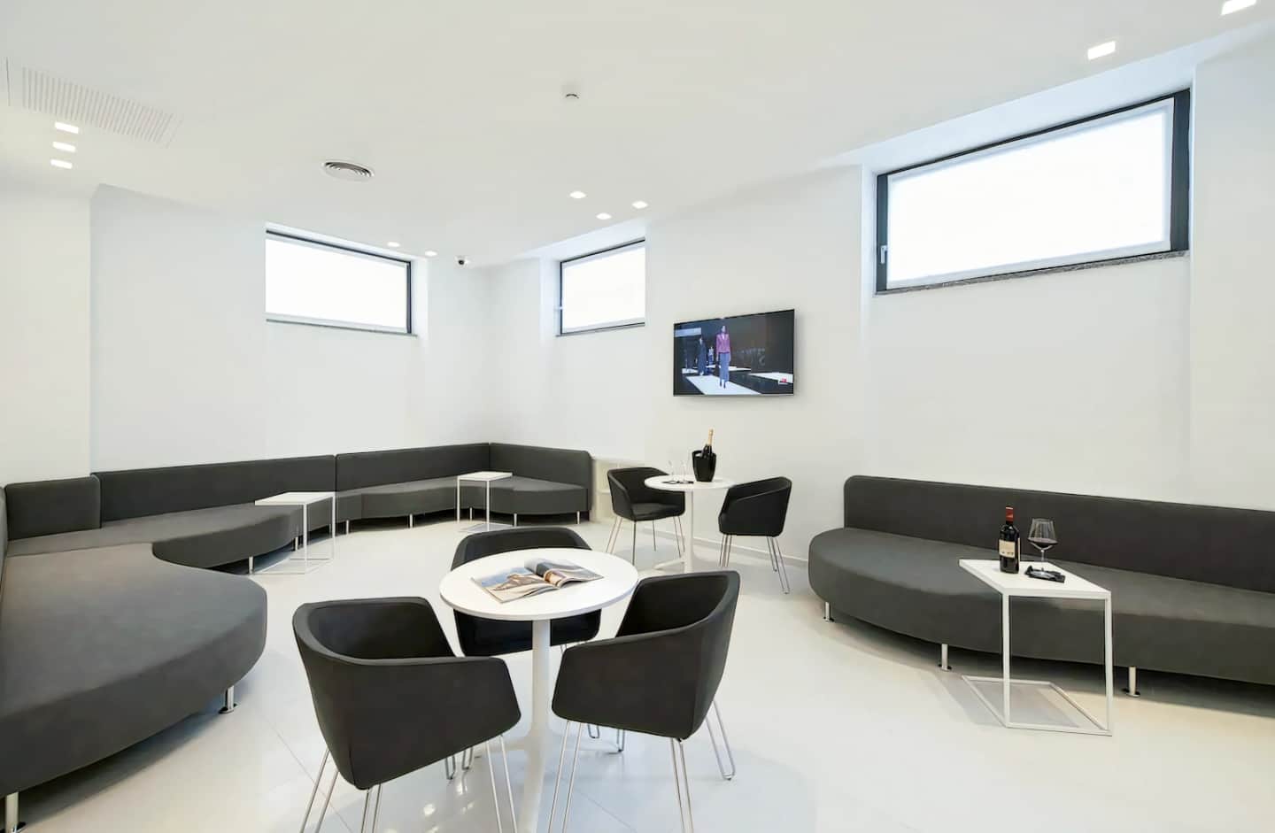 Mia Aparthotel