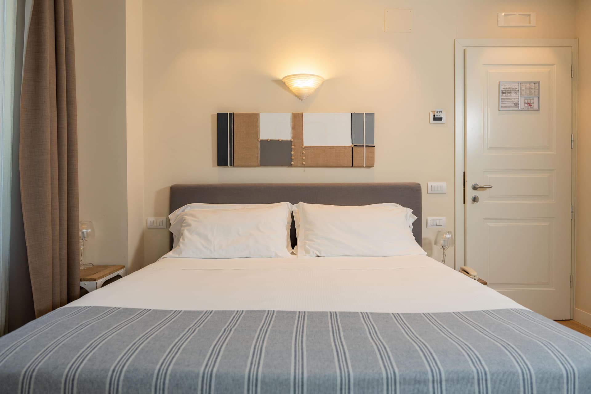 Hotel 900