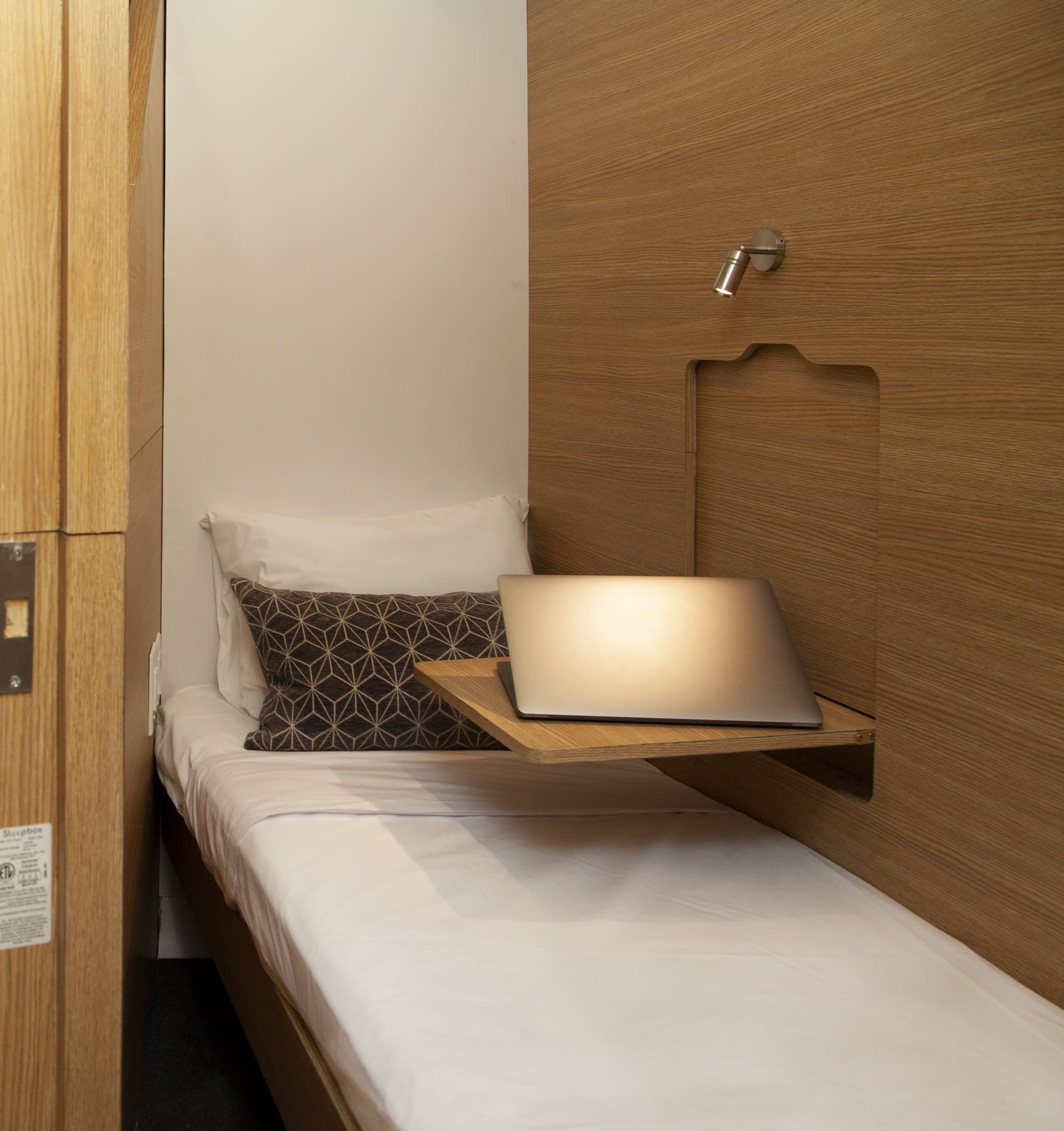 Sleepbox Lounge IAD