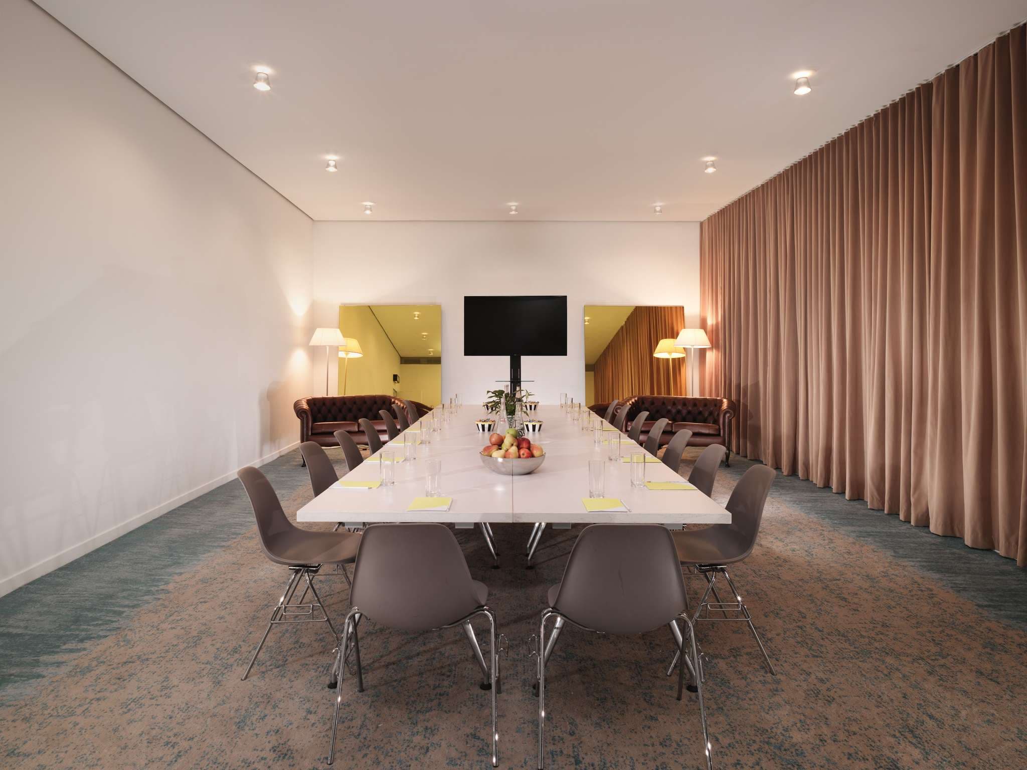 St Martins Lane London