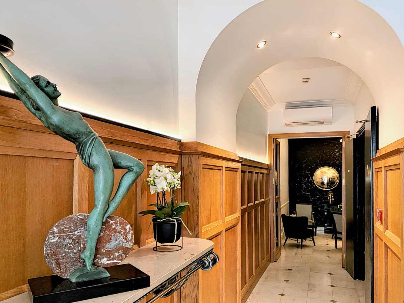 Le Cercle Tour Eiffel