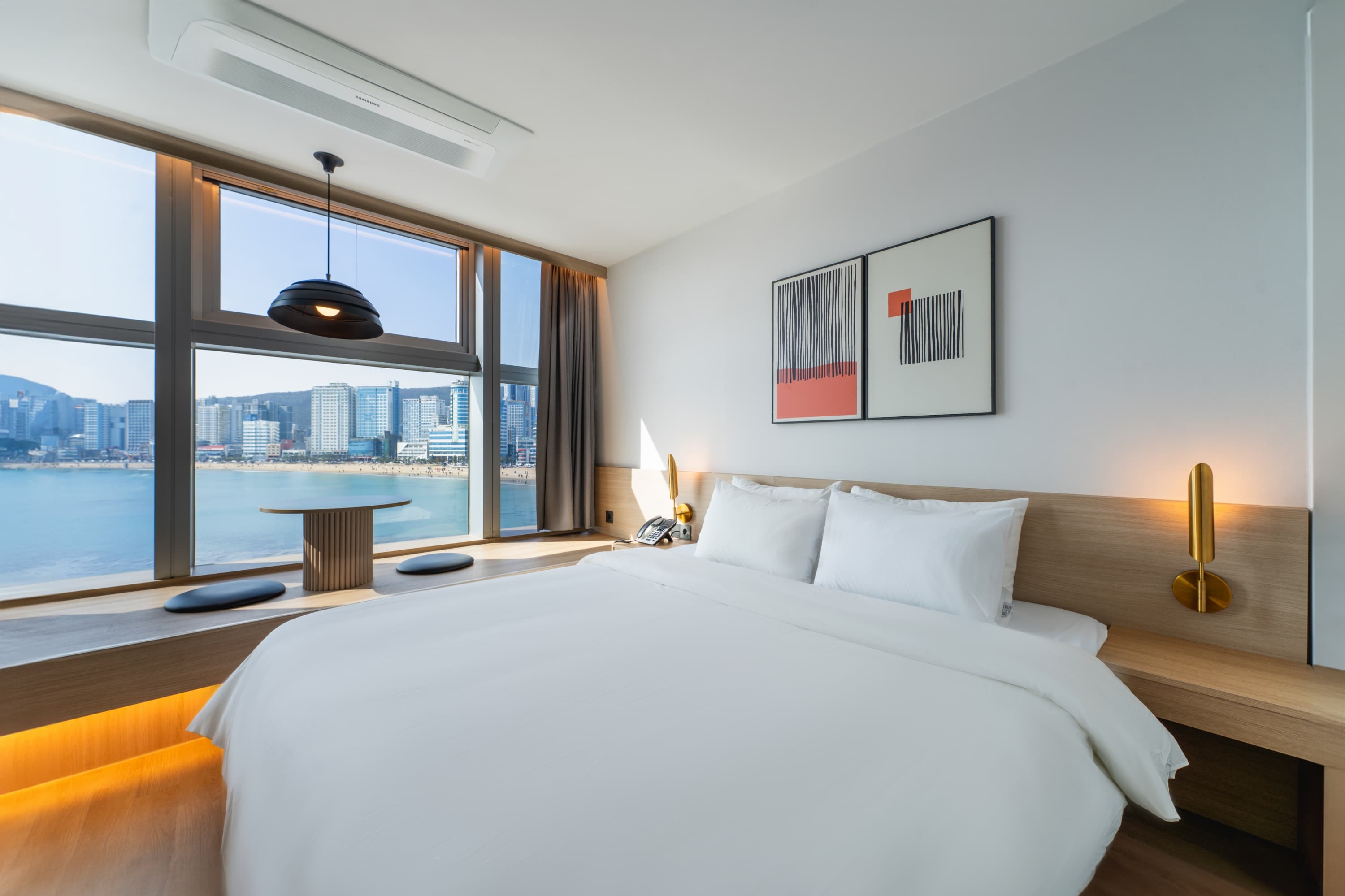 Gray 193 Gwangan Beach 그레이 193 광안리