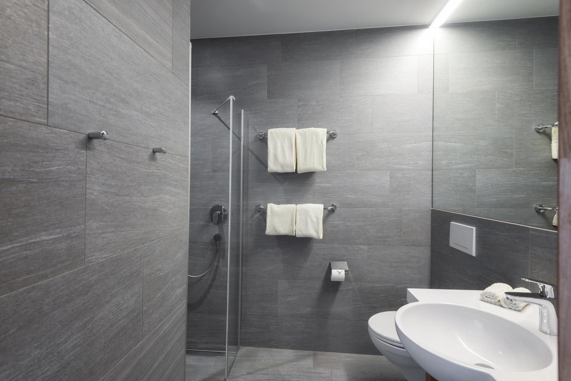 Hotel one66