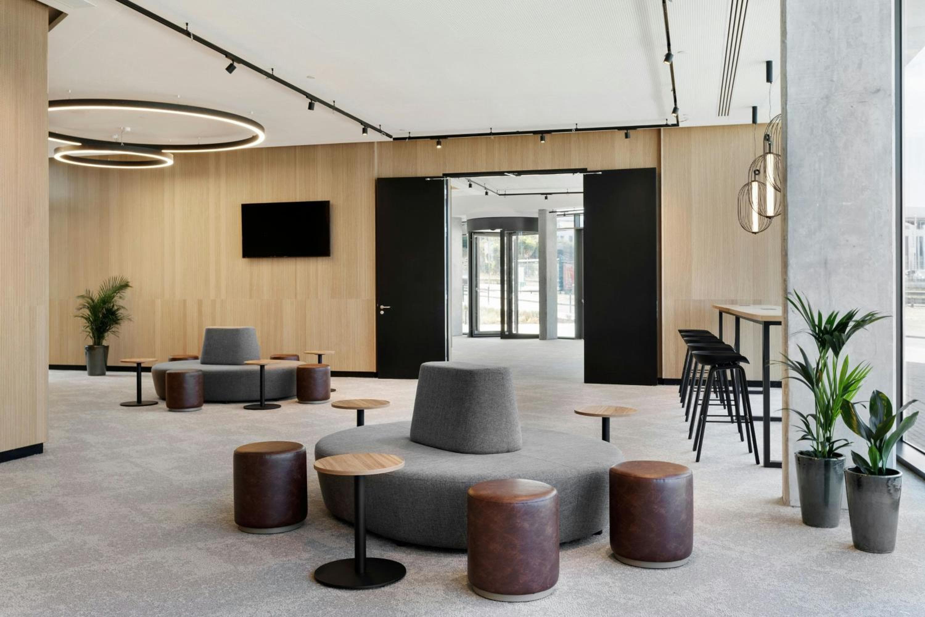 Moxy Alfragide Lisboa