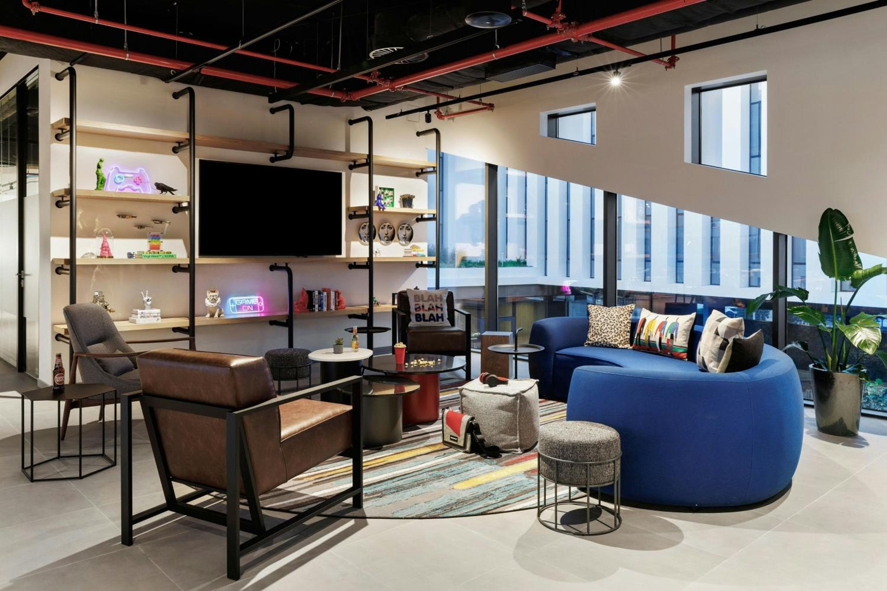 Moxy Alfragide Lisboa