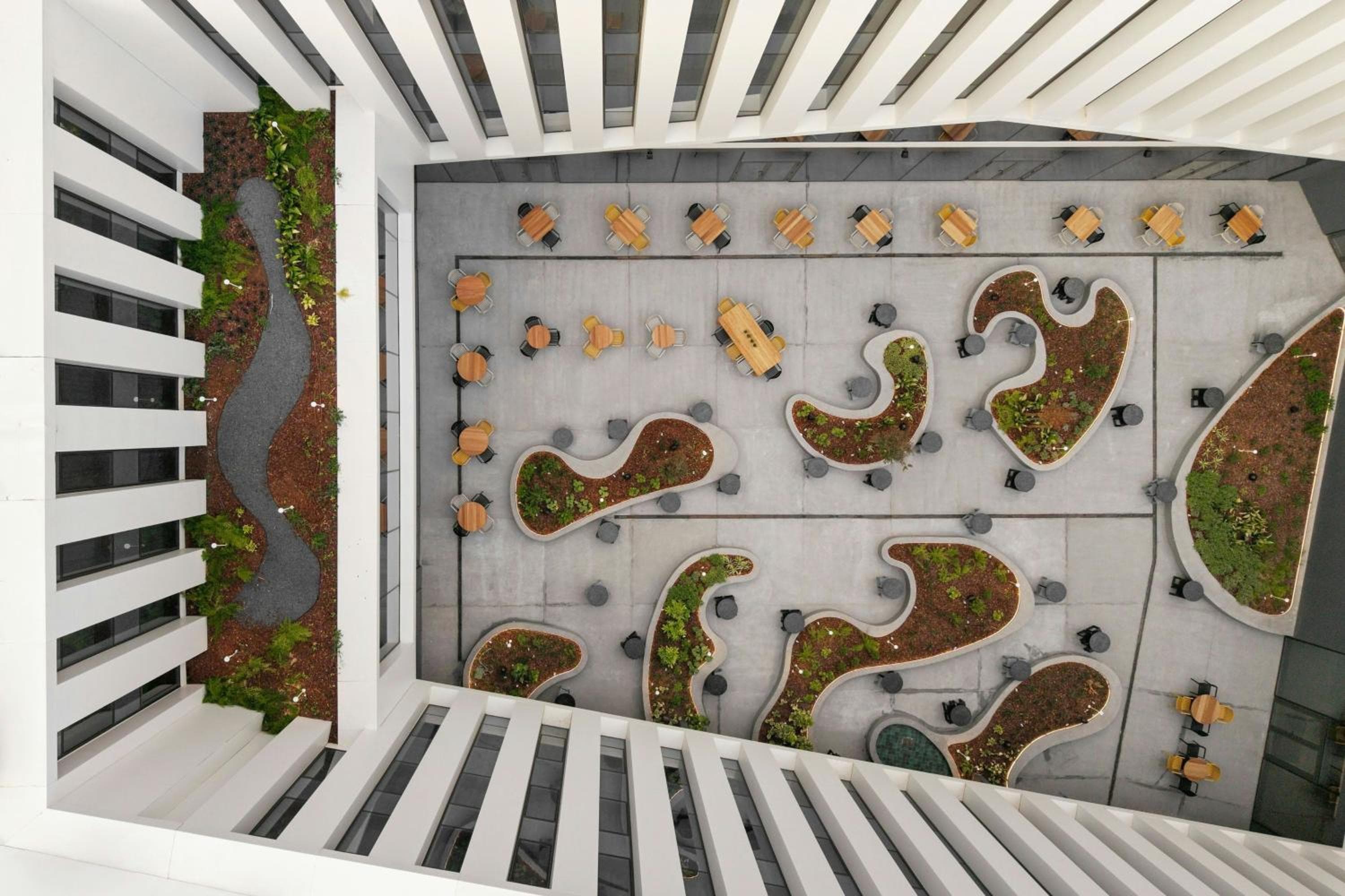 Moxy Alfragide Lisboa