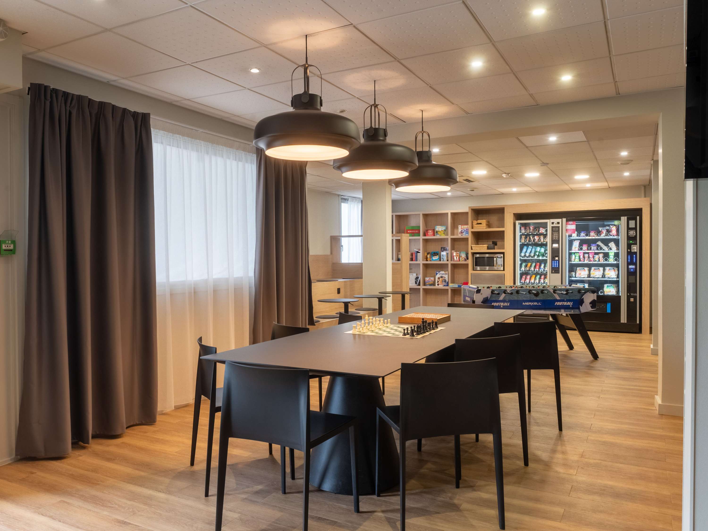 ibis Lyon Est Bron