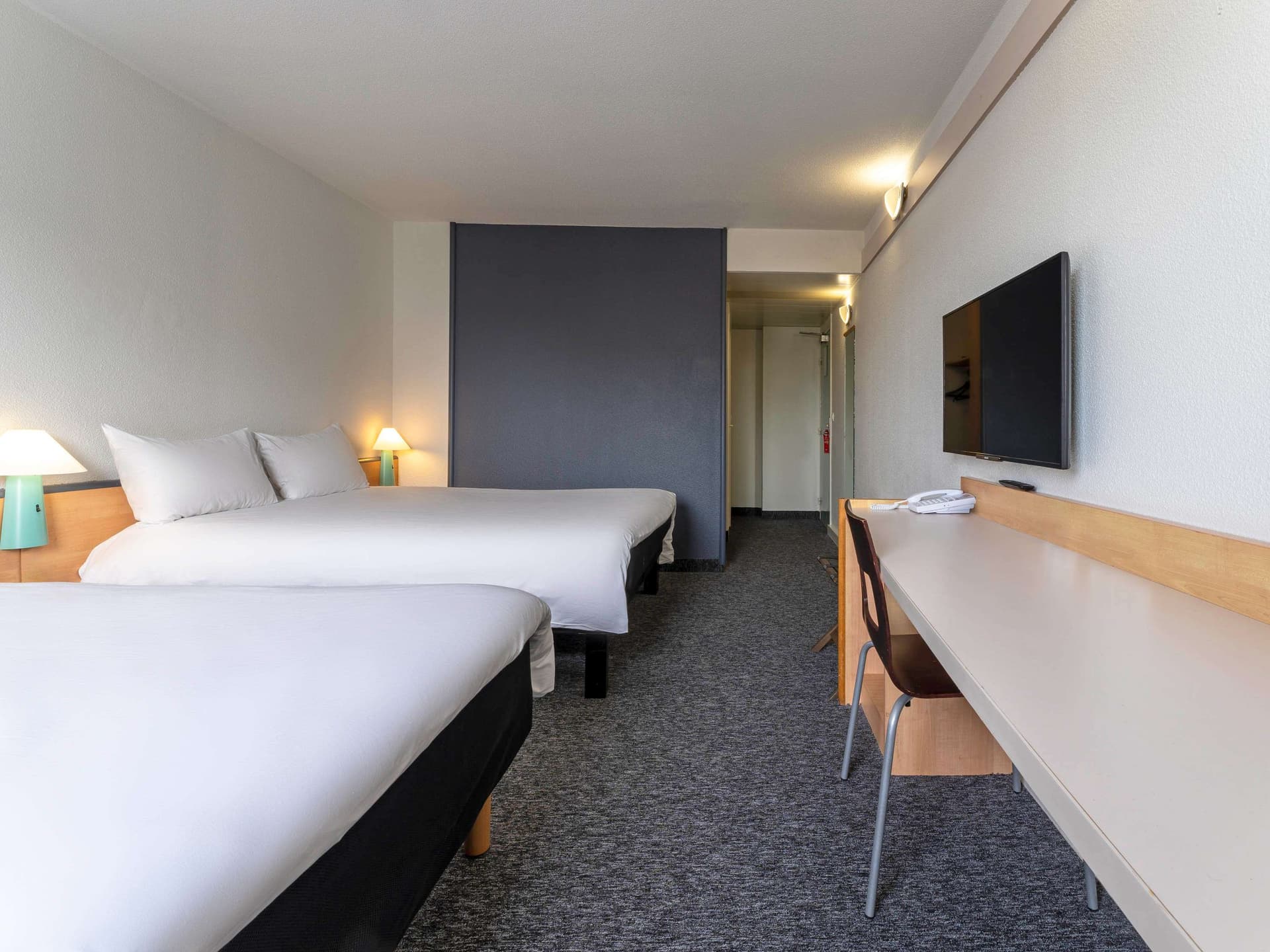 ibis Paris Pantin Église