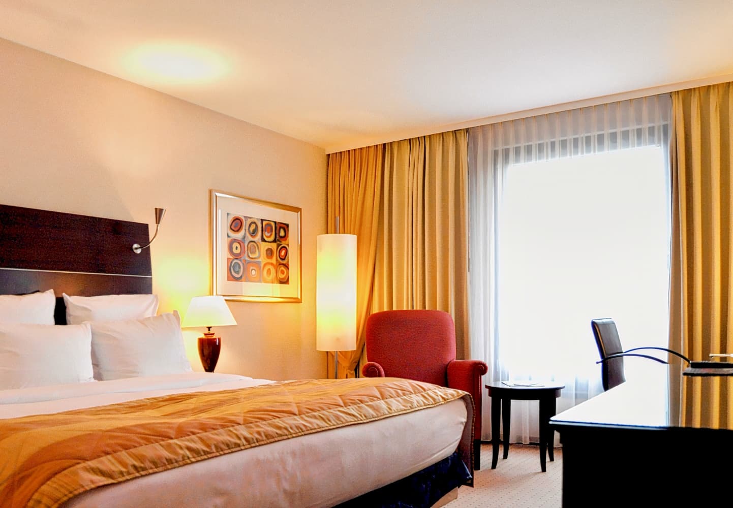 stays by friends Bochum