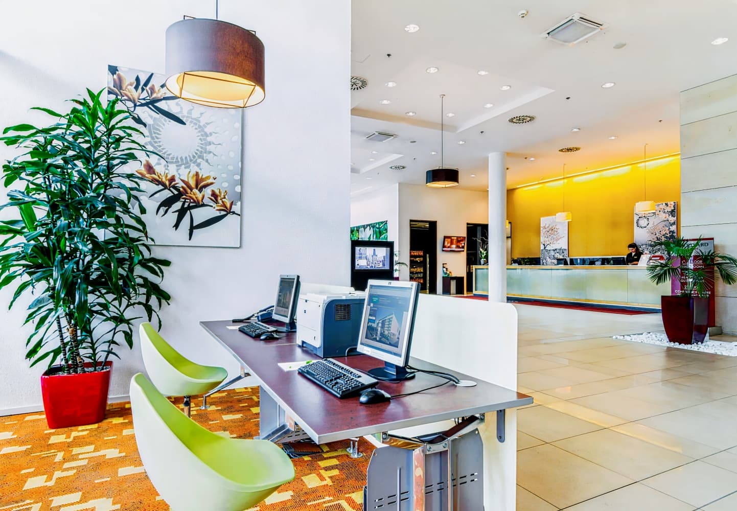 Courtyard Prague Airport