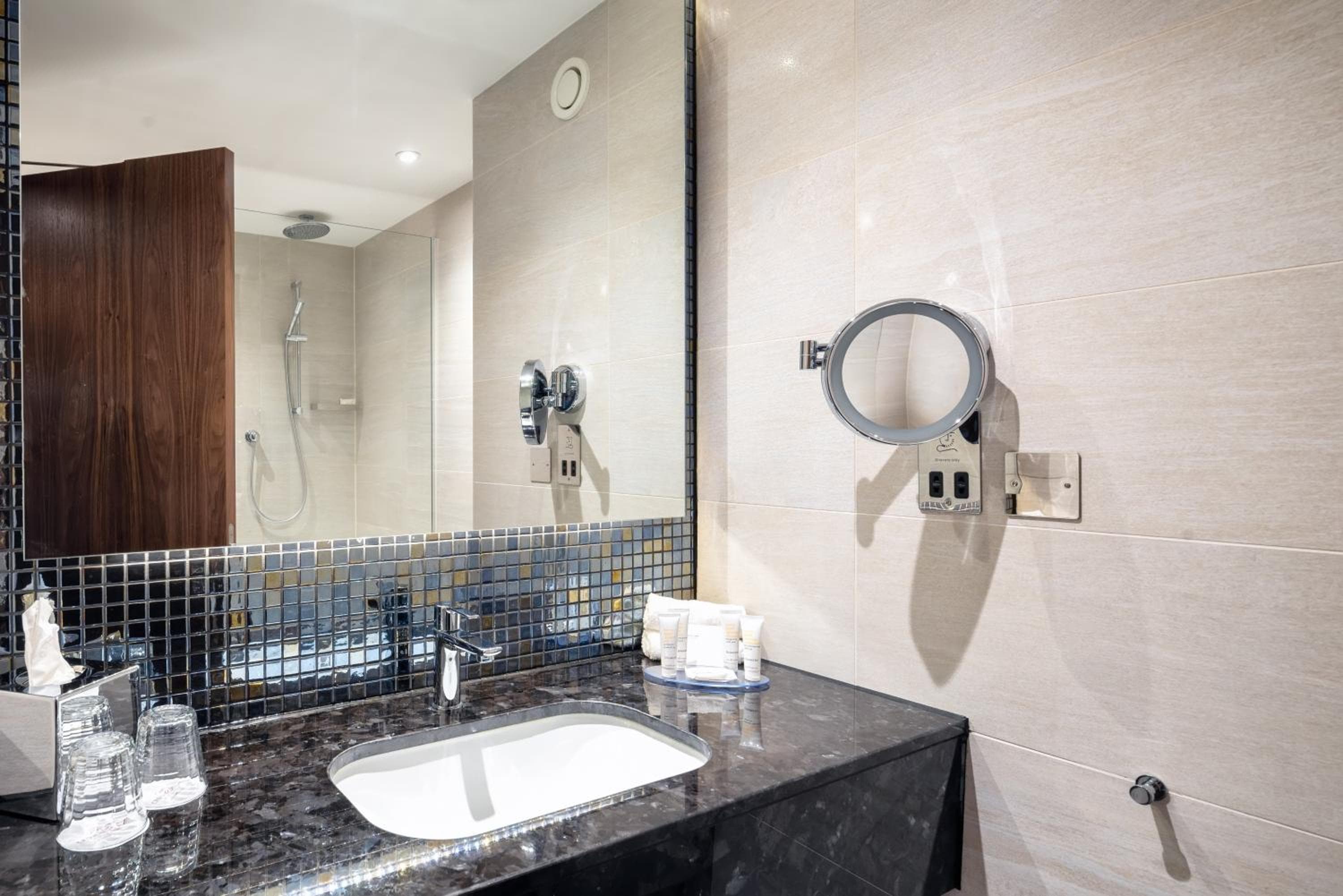 Crowne Plaza London Heathrow T4, an IHG Hotel