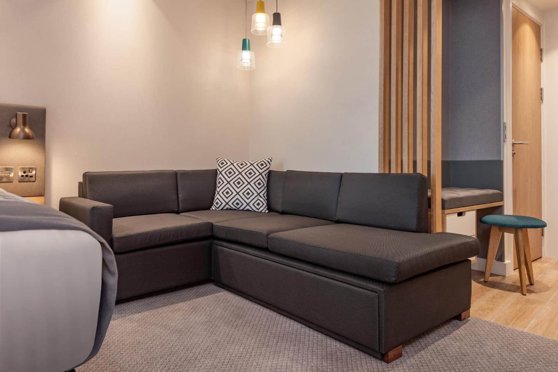 Holiday Inn London Heathrow - Bath Road by IHG