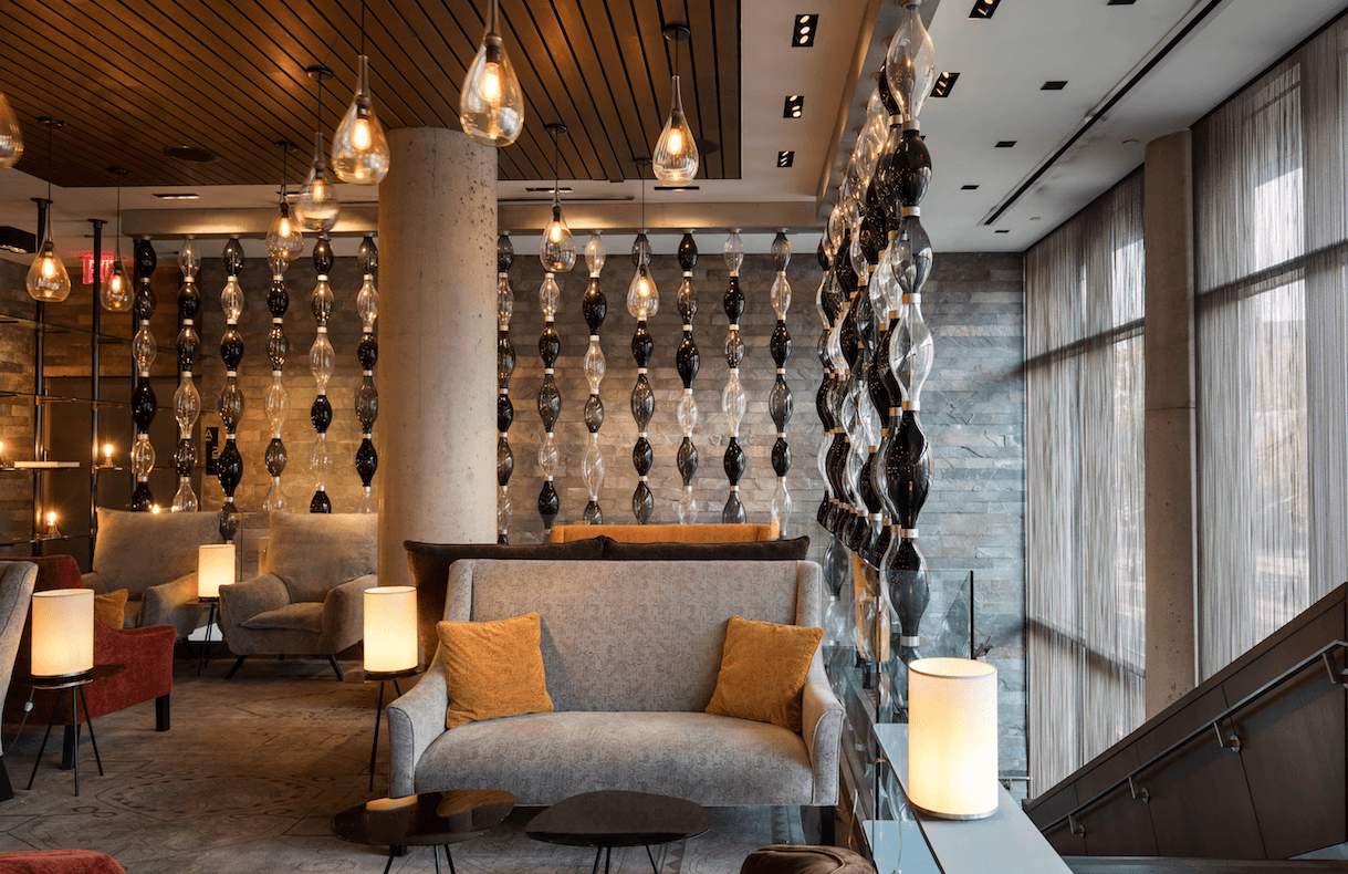 SIXTY LES Hotel
