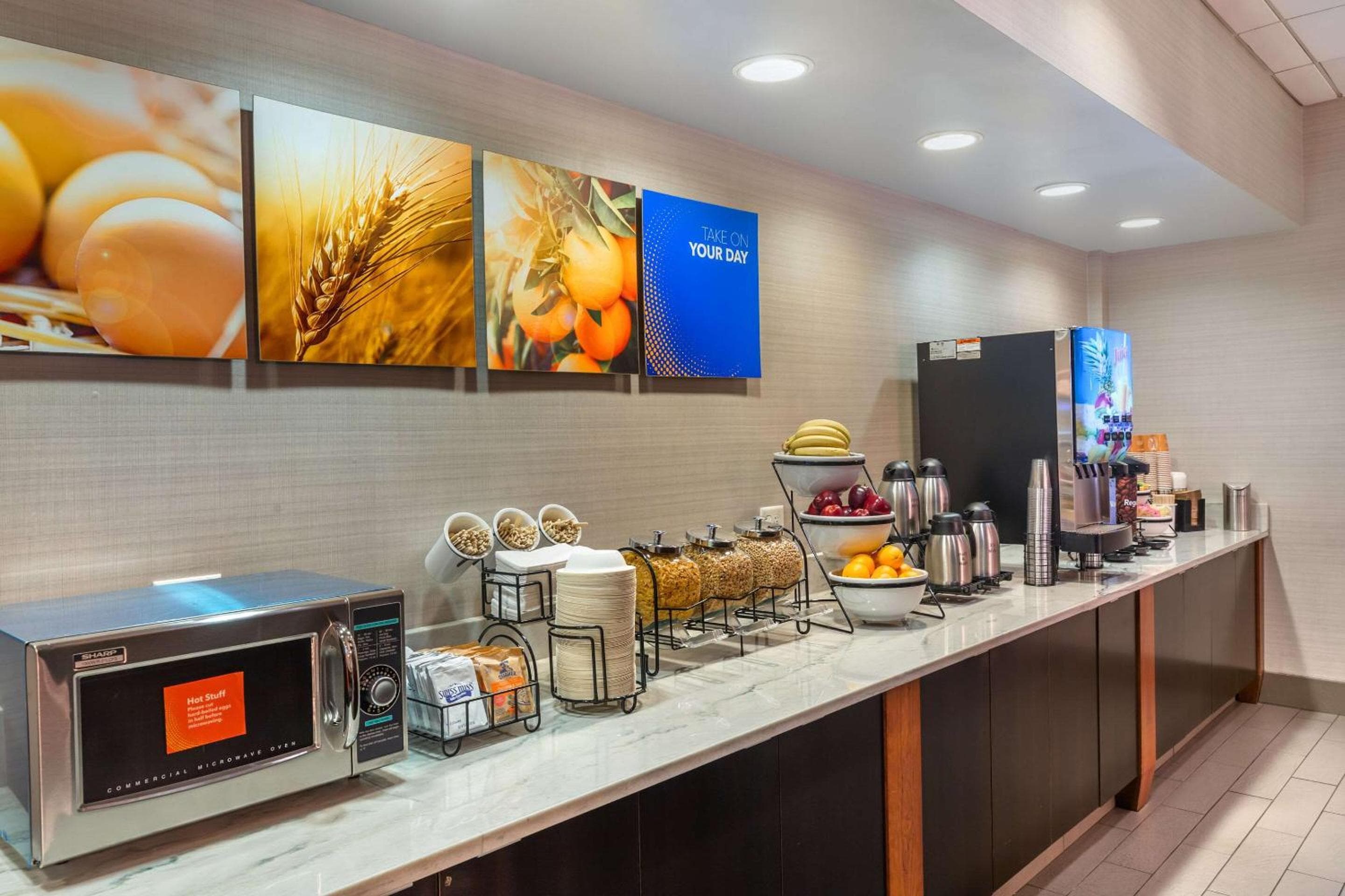 Comfort Inn & Suites Logan International Airport