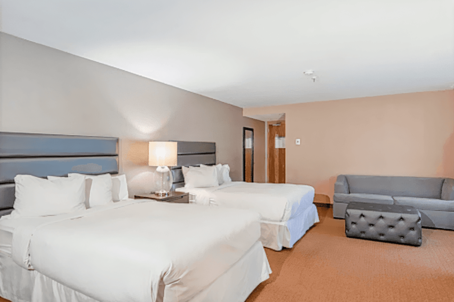 Doubletree by Hilton Hotel Bloomington-Minneapolis