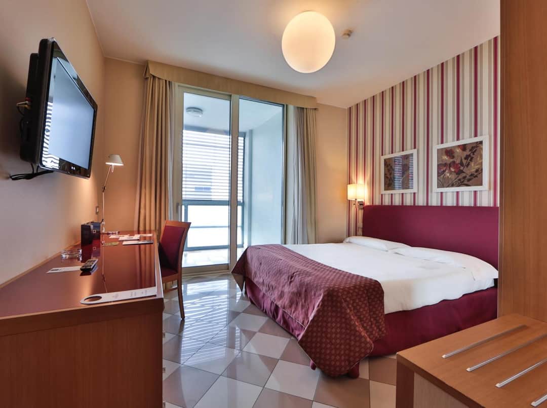 UNAHOTELS The ONE Milano Hotel & Residence