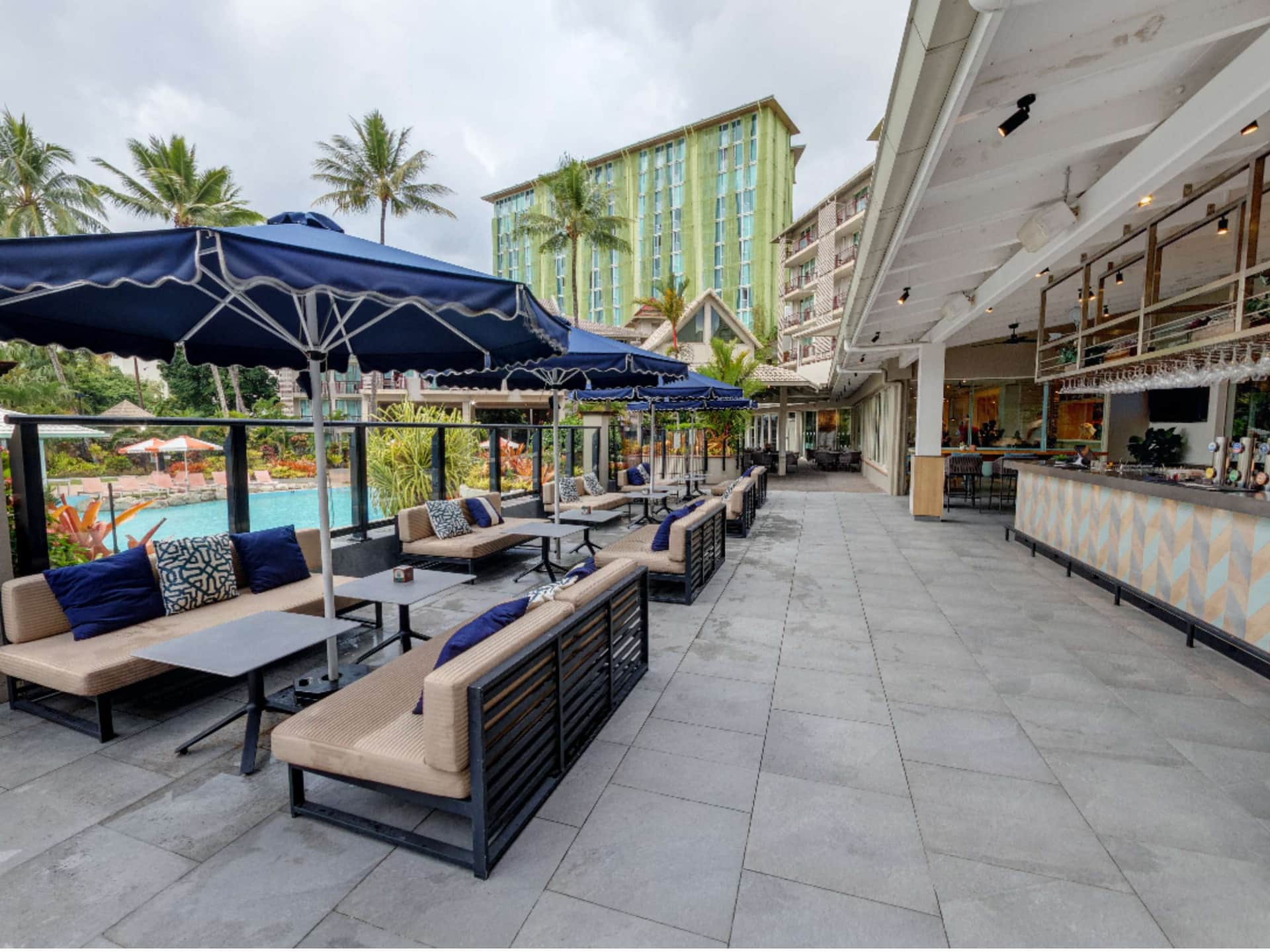 Novotel Cairns Oasis Resort