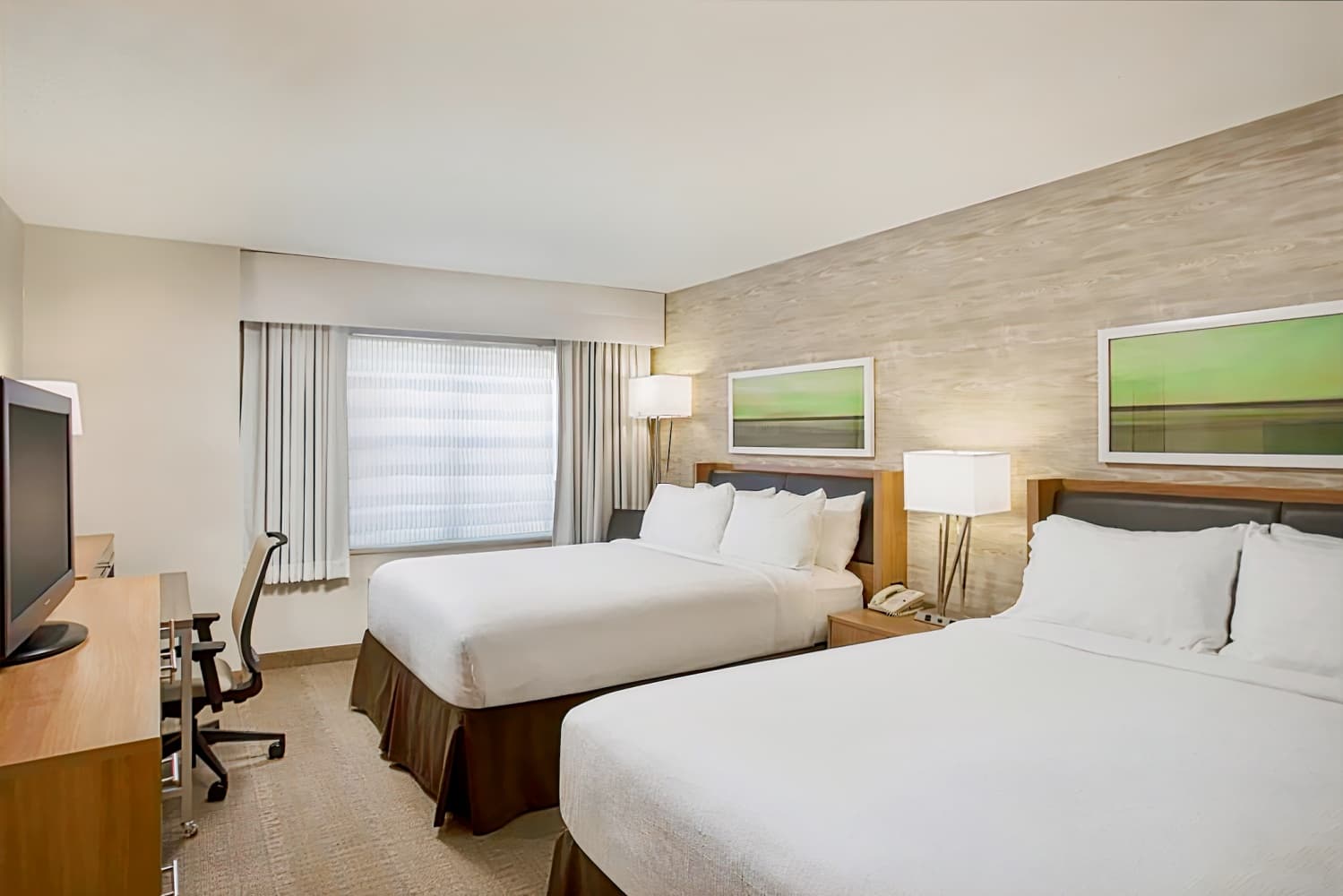 Holiday Inn Grand Rapids Airport