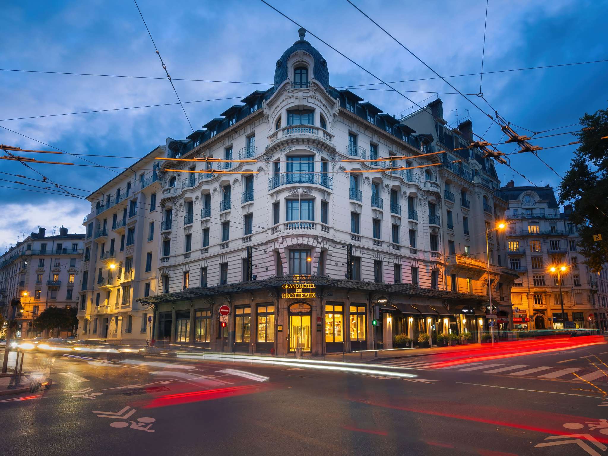 Grand Hôtel des Brotteaux Lyon Handwritten Collection