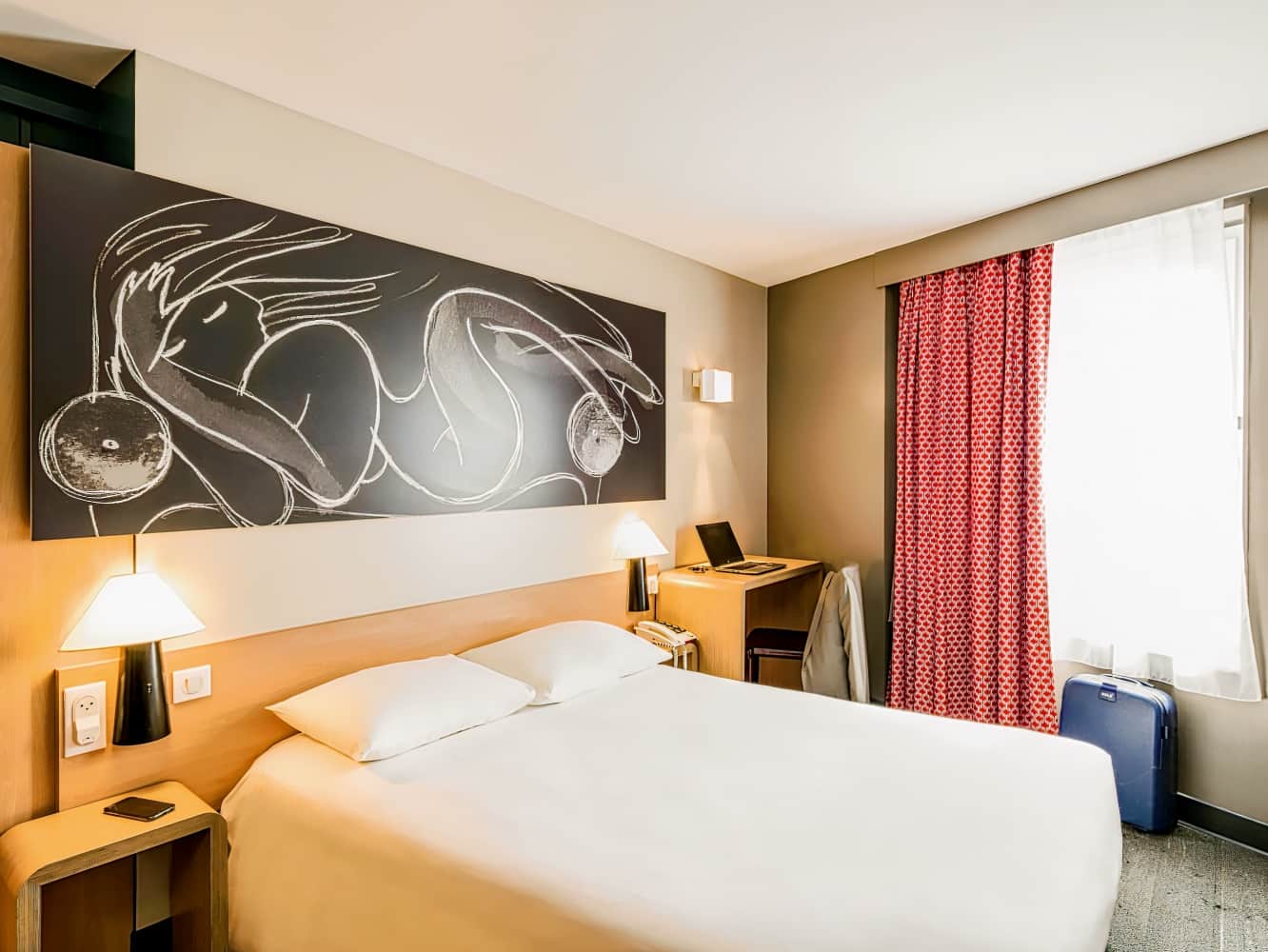 IBIS ORLEANS CENTRE FOCH