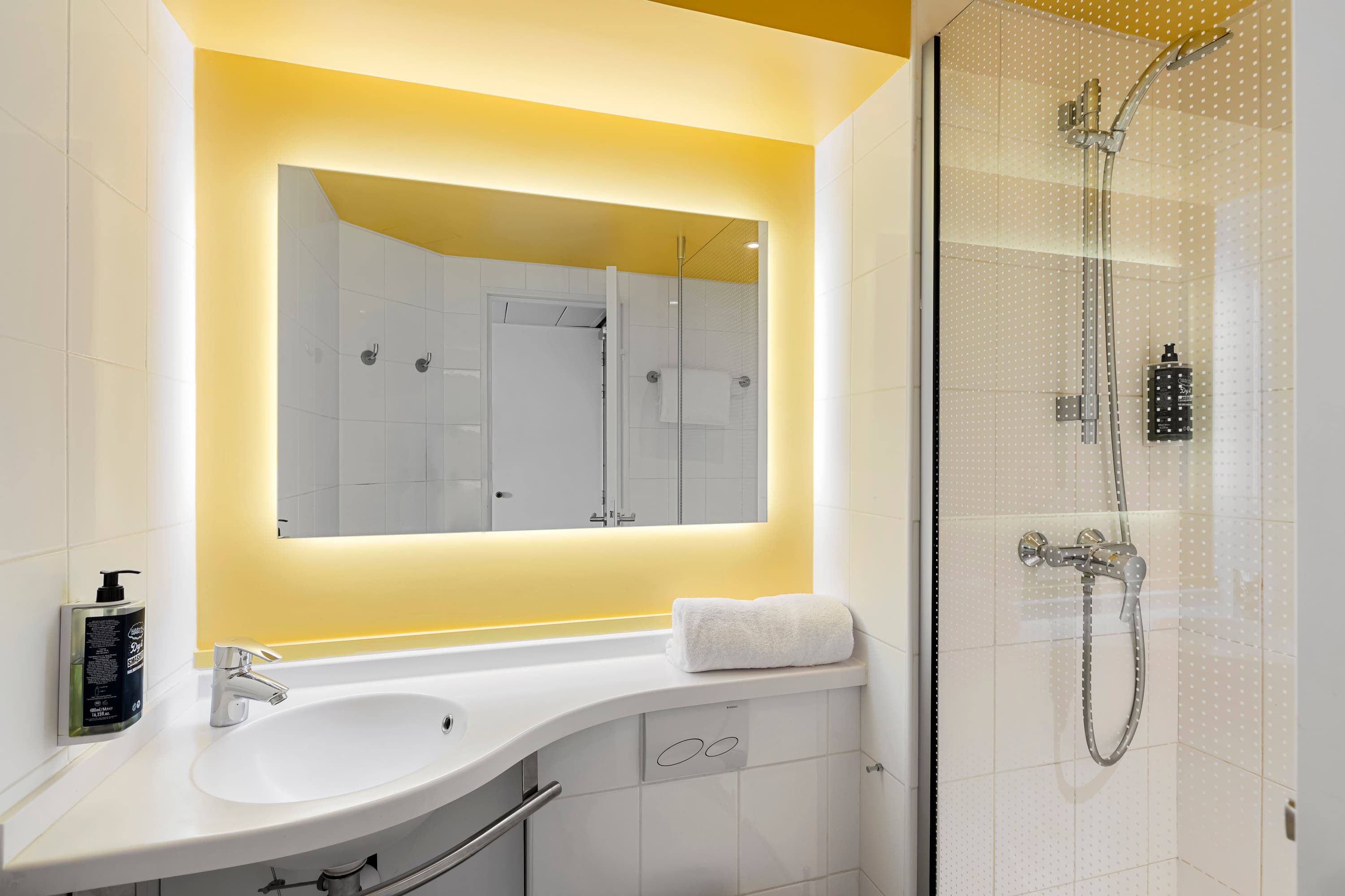 ibis Nice Aéroport Promenade des Anglais