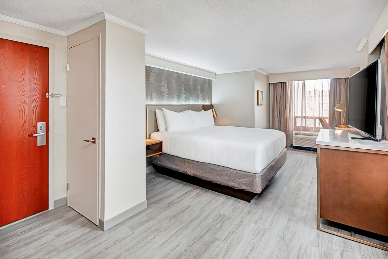 Crowne Plaza Toronto Airport