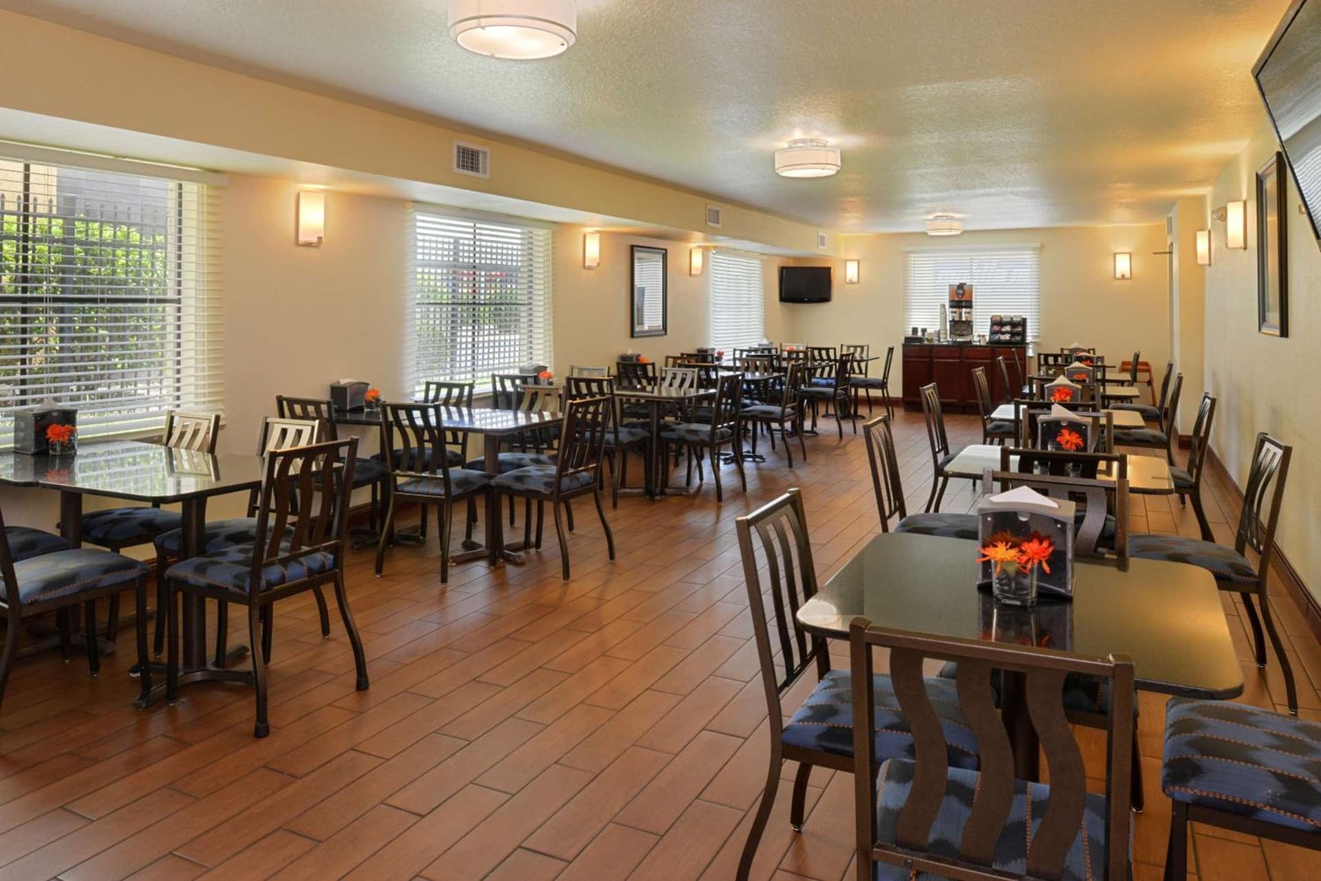 Mai Hana Hotel