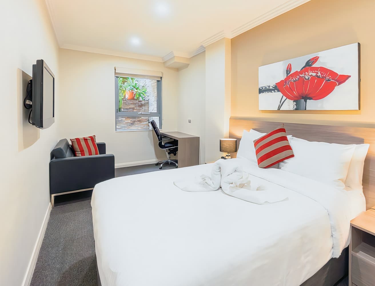 Best Western Plus Travel Inn Hotel