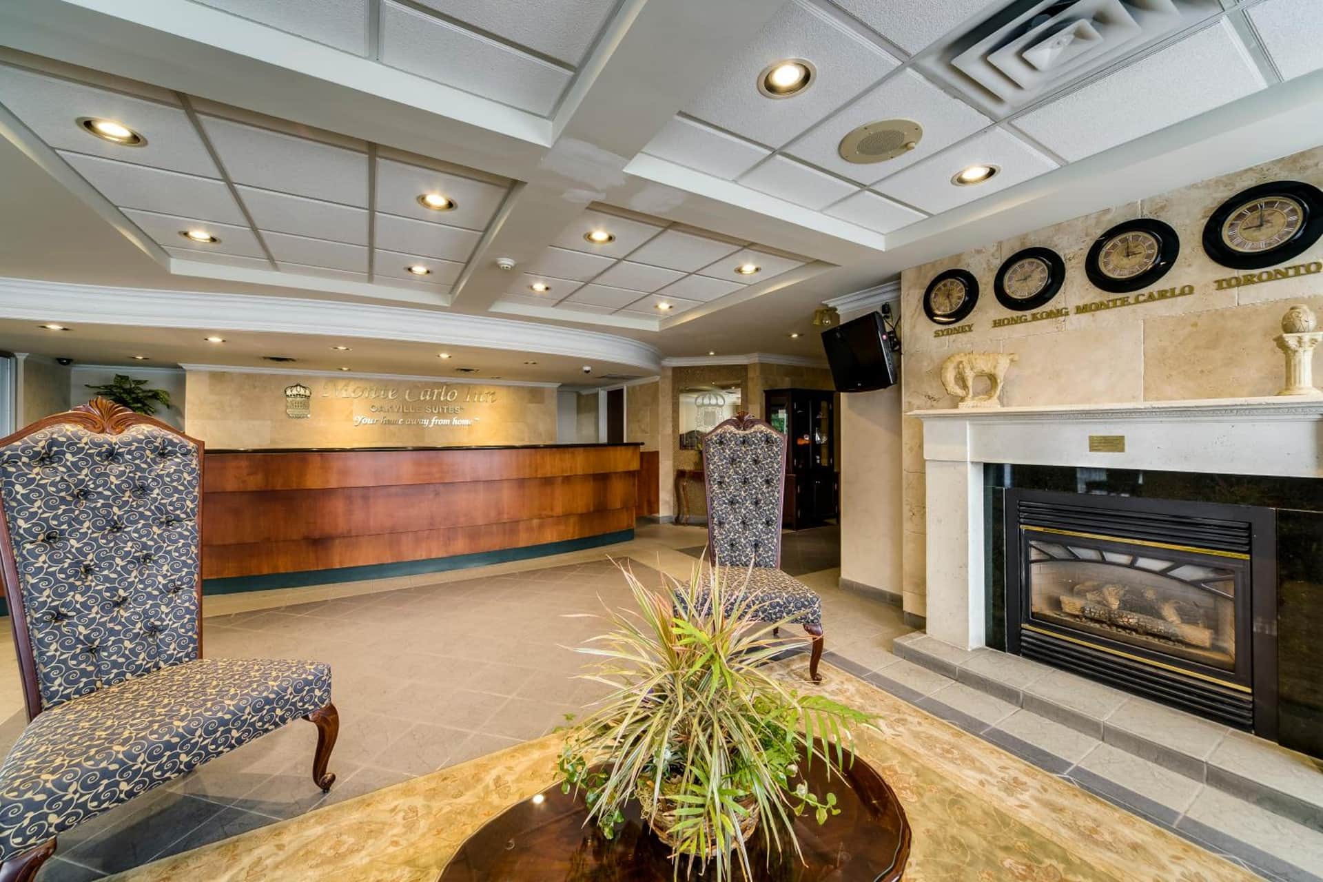 Monte Carlo Inn Oakville Suites
