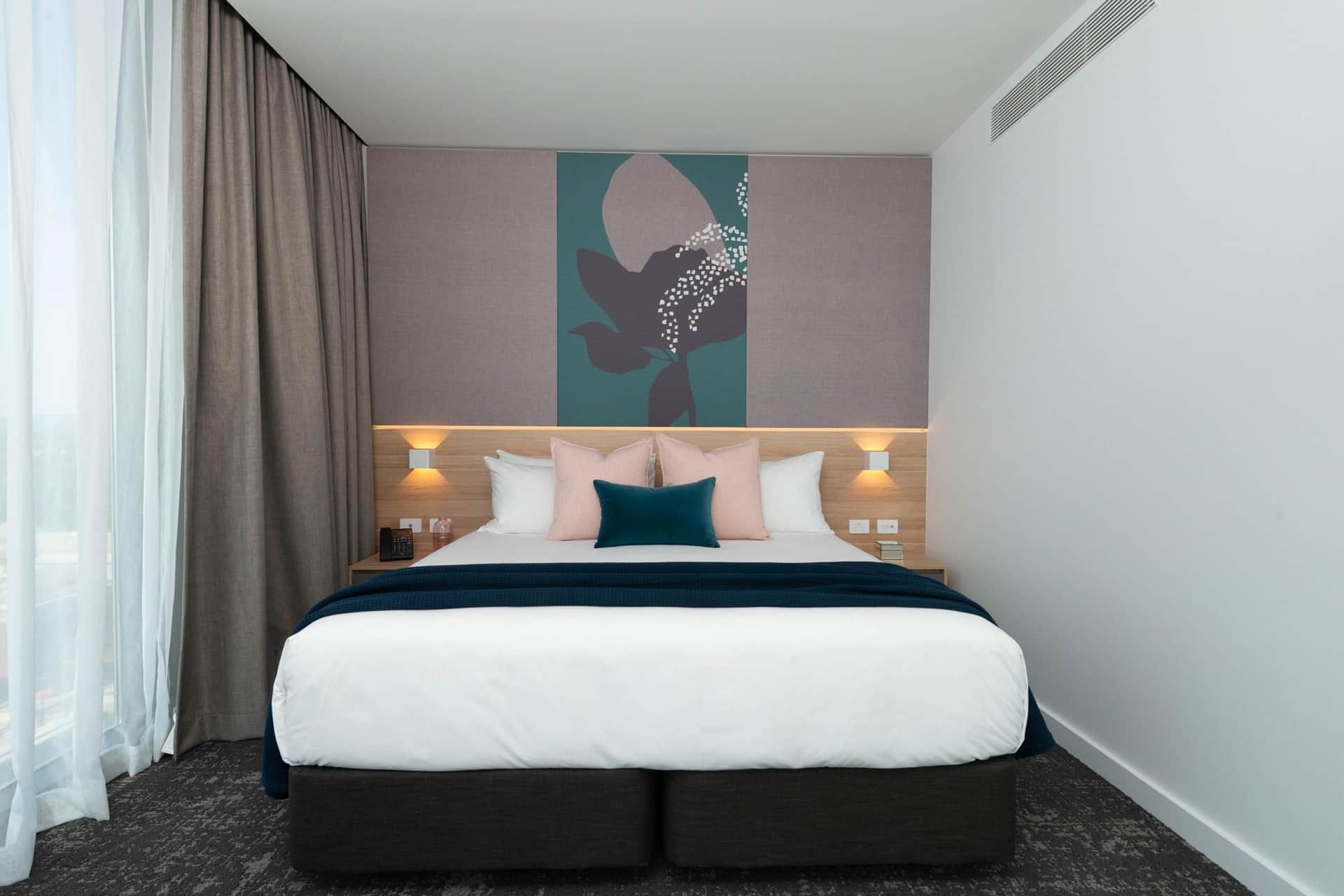 Crowne Plaza Adelaide, an IHG Hotel