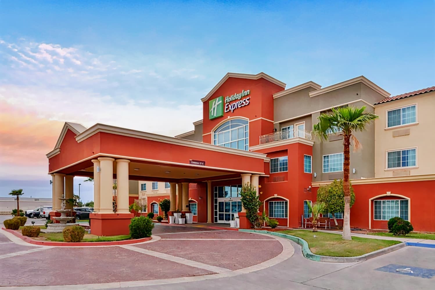 Holiday Inn Express Hotel & Suites El Centro