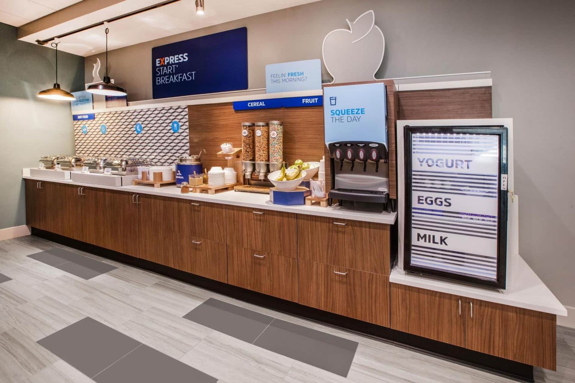 Holiday Inn Express Hotel & Suites Chicago-Libertyville
