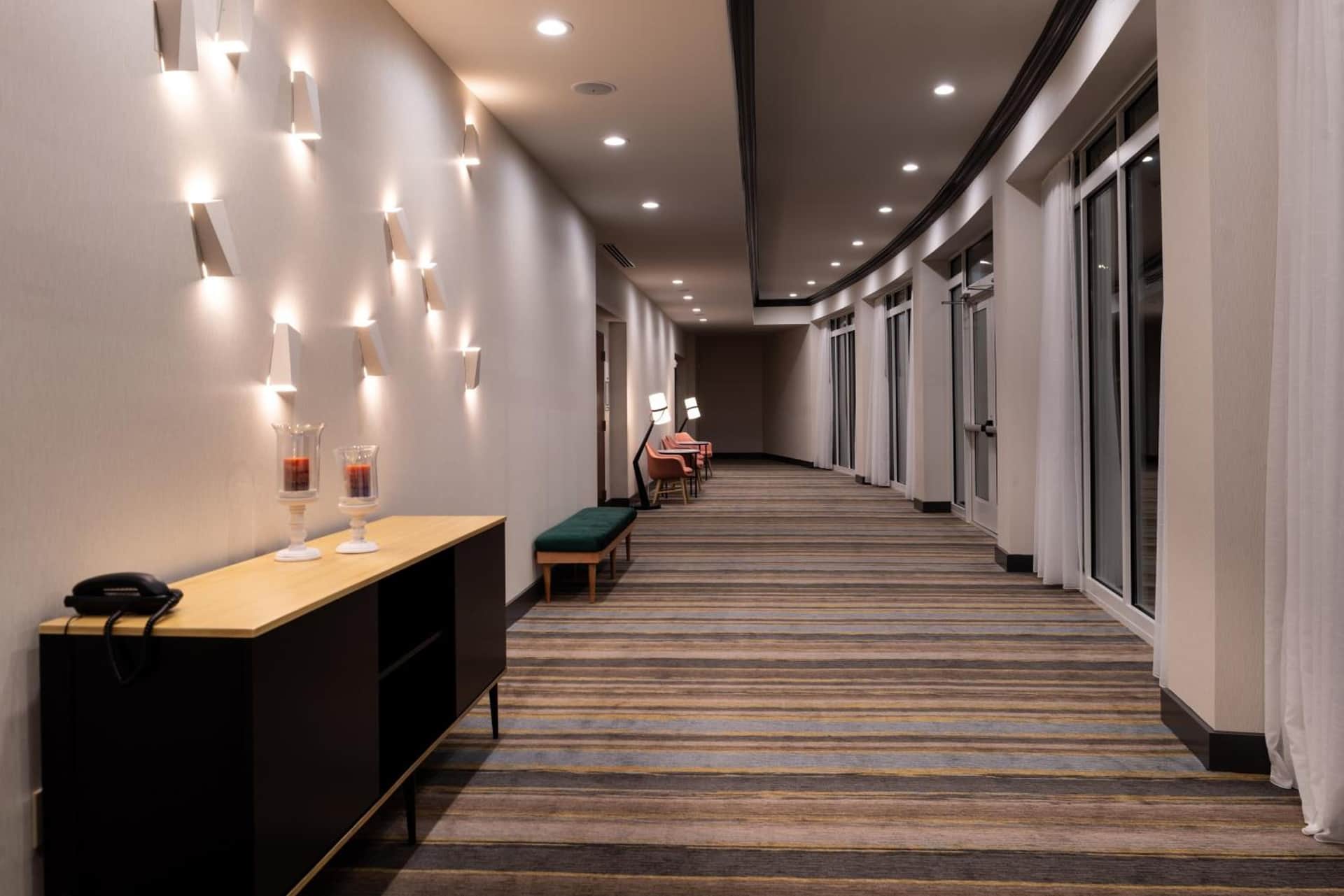 Holiday Inn & Suites Orlando I-Drive Theme Parks