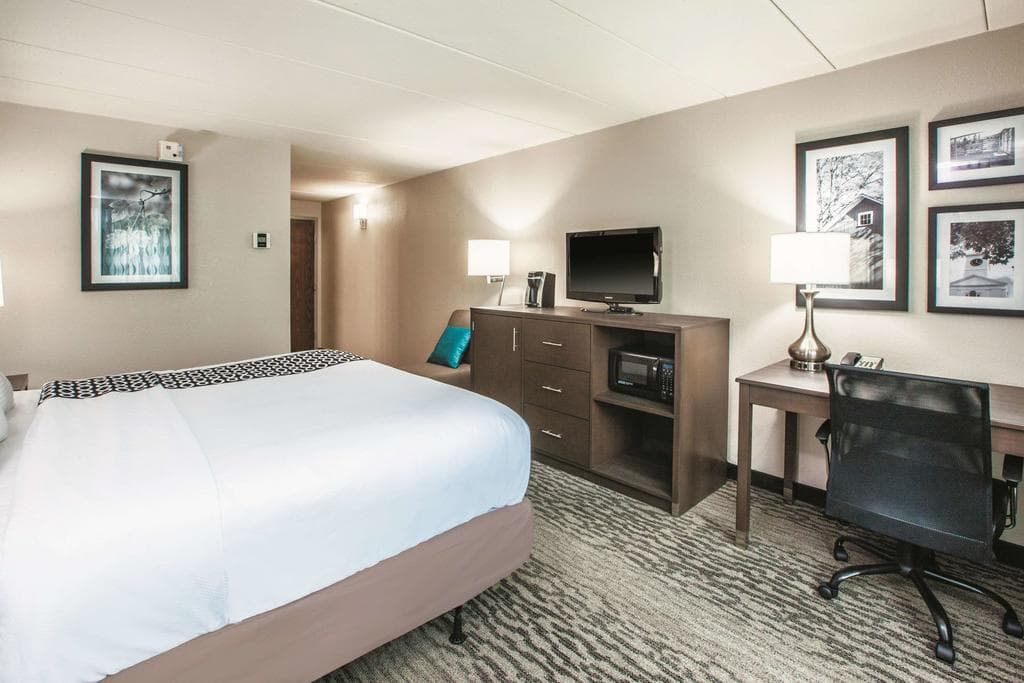 La Quinta by Wyndham Sturbridge