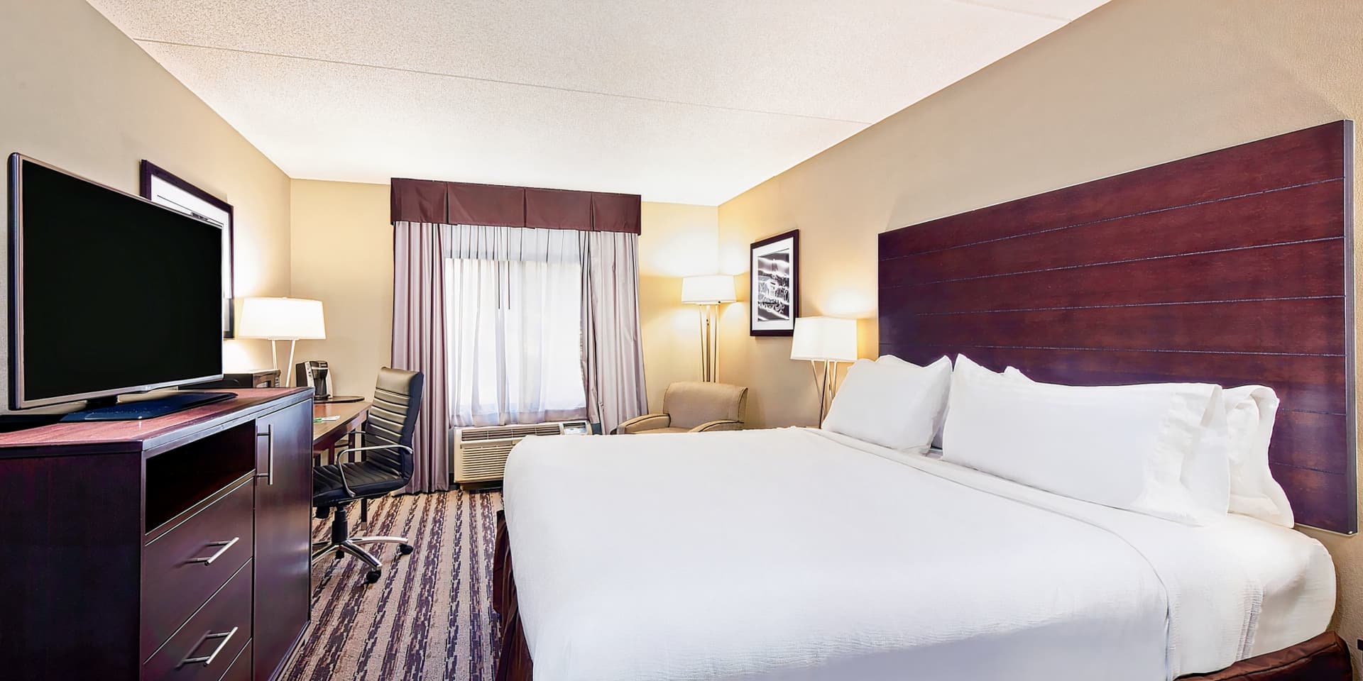 Holiday Inn Harrisburg East