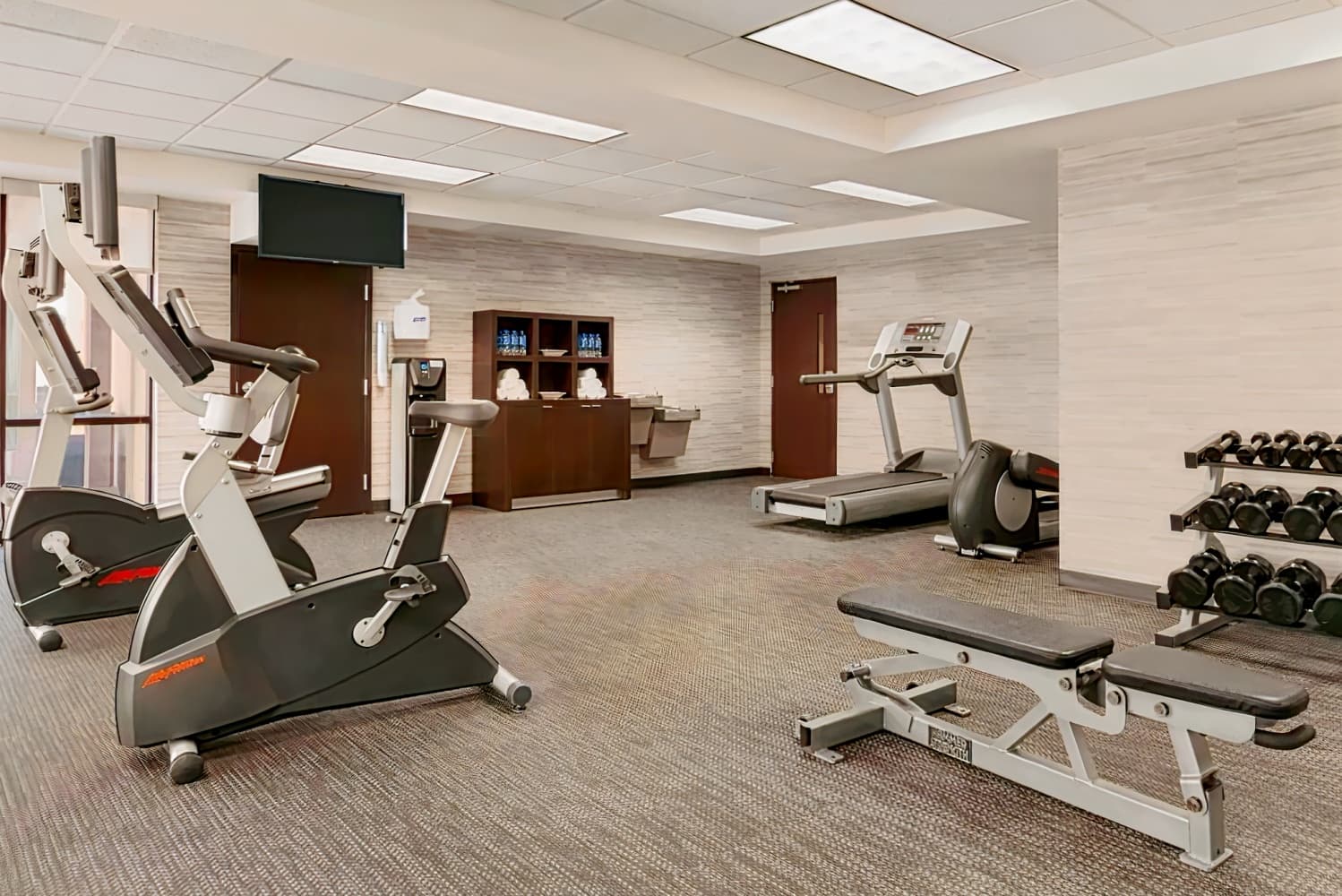 Courtyard Charlotte Airport North