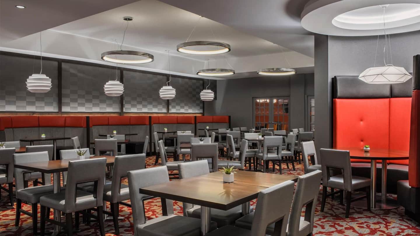 Holiday Inn Winnipeg South, an IHG Hotel