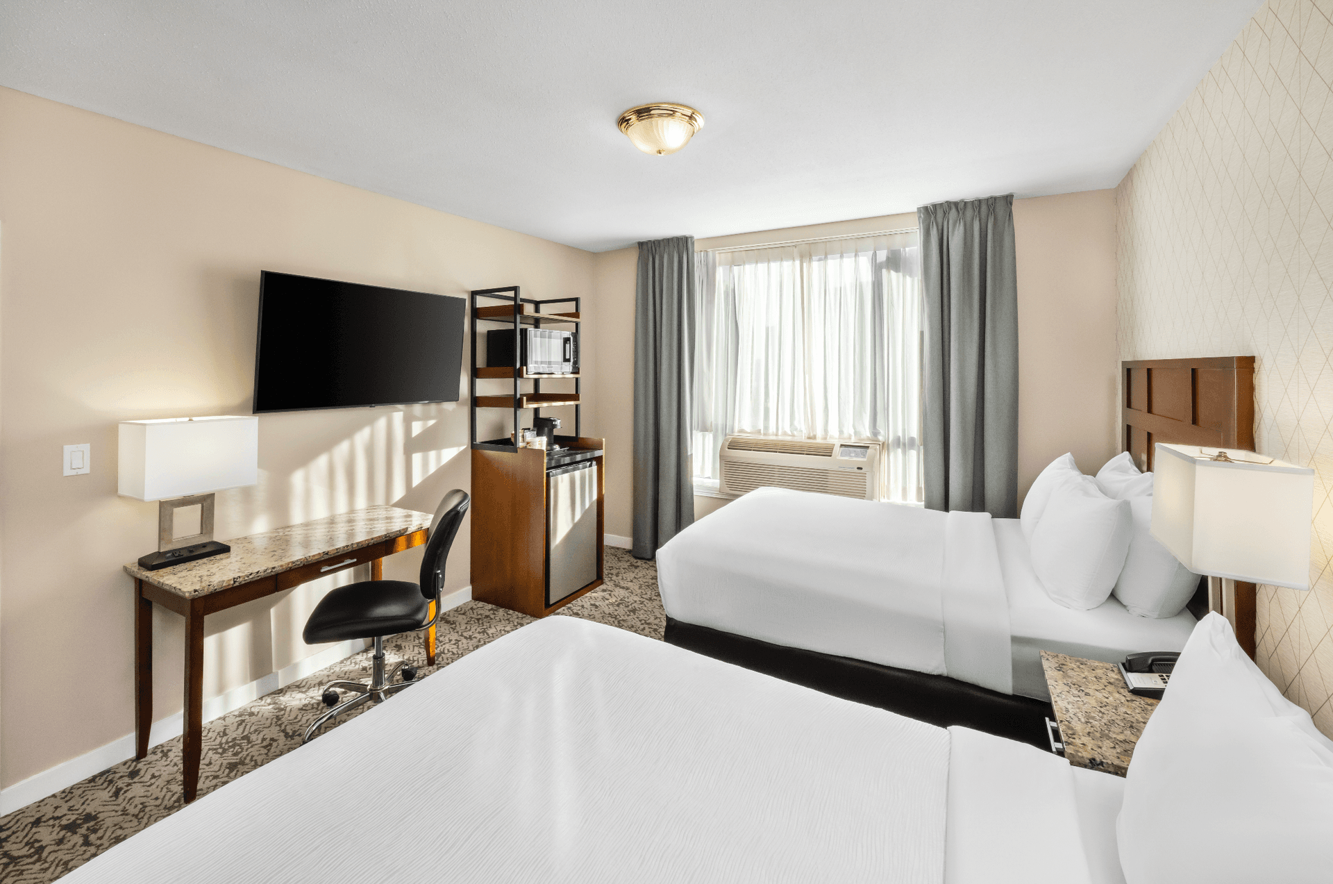 Quality Inn & Suites Downtown Vancouver