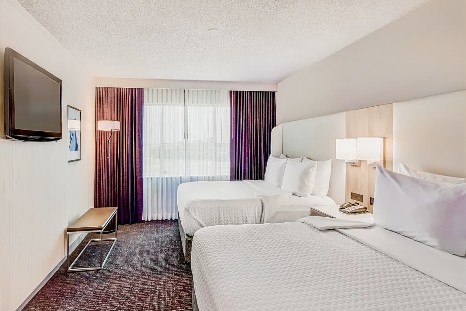 Crowne Plaza Suites Arlington - Ballpark - Stadium