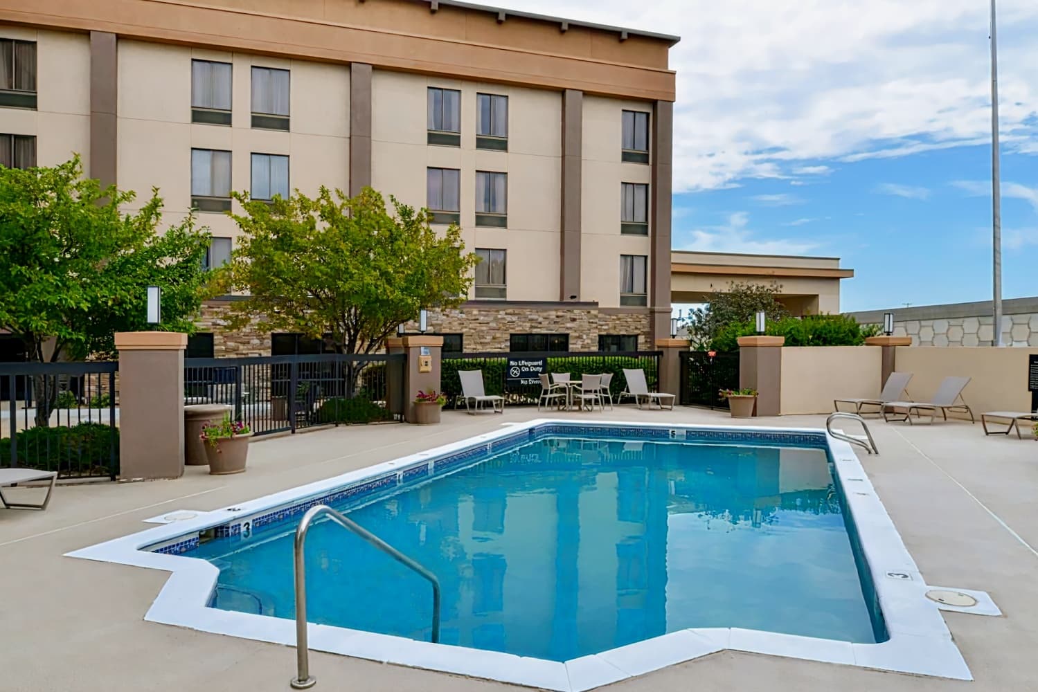 Best Western Plus Wichita West Airport Inn