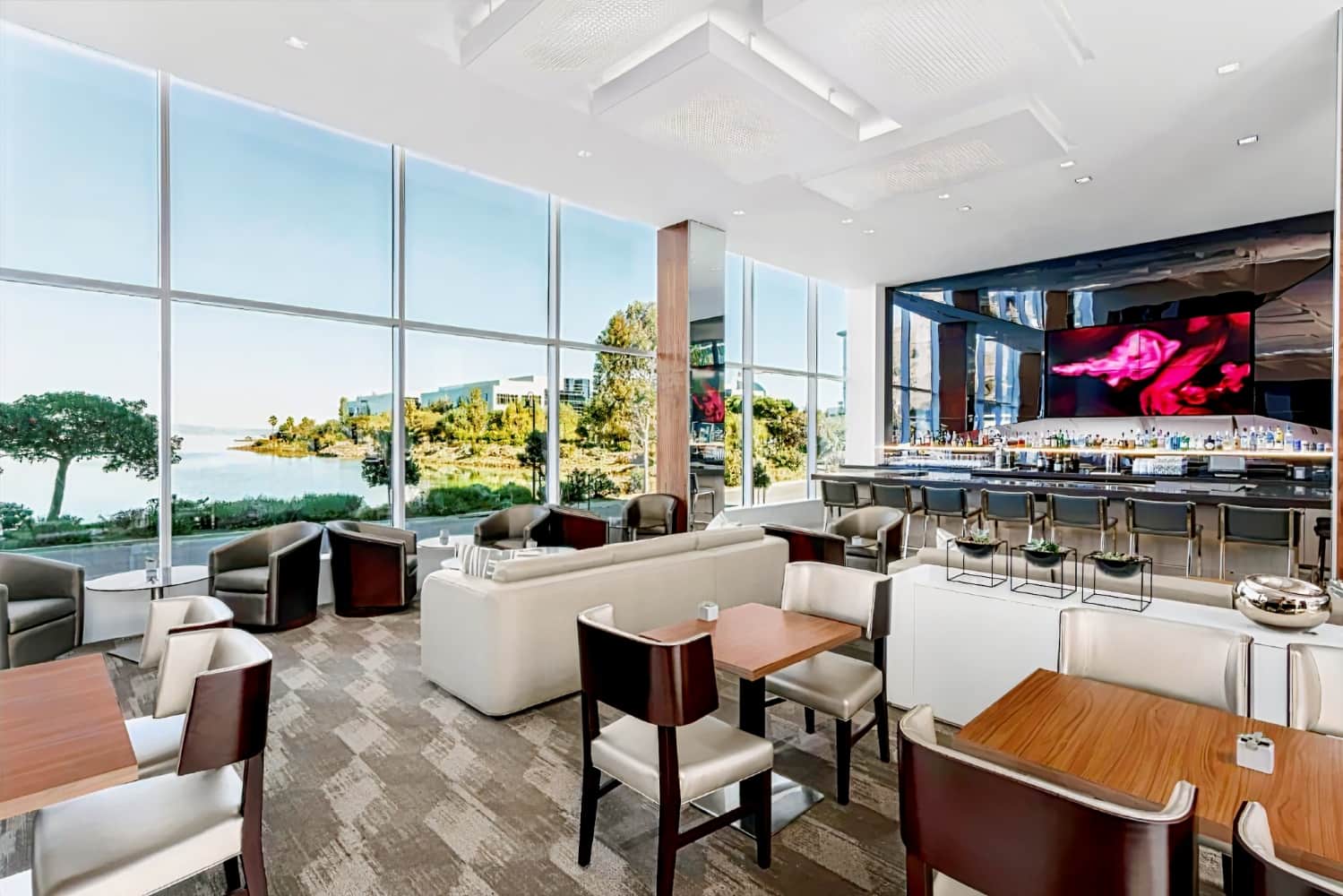 AC Hotel by Marriott San Francisco Airport/Oyster Point Waterfront