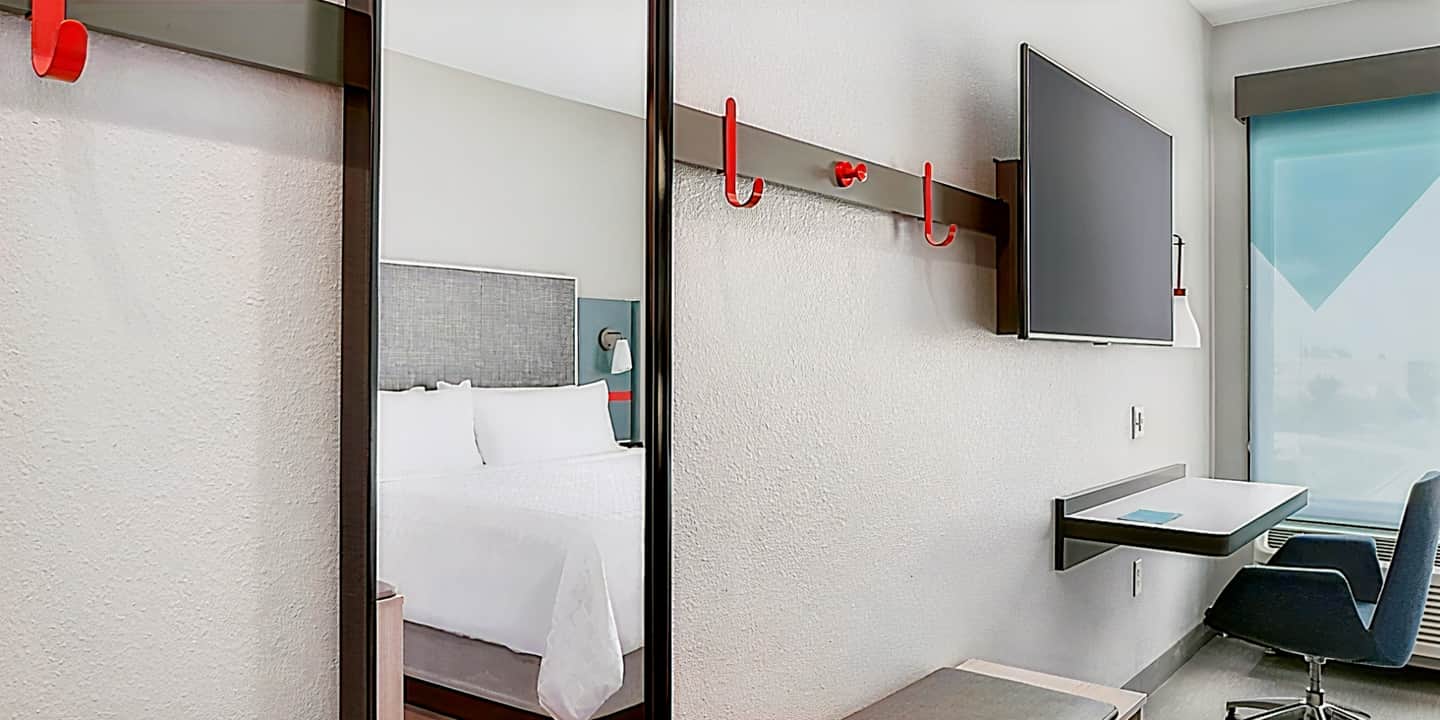 avid hotel Boston Logan Airport - Revere