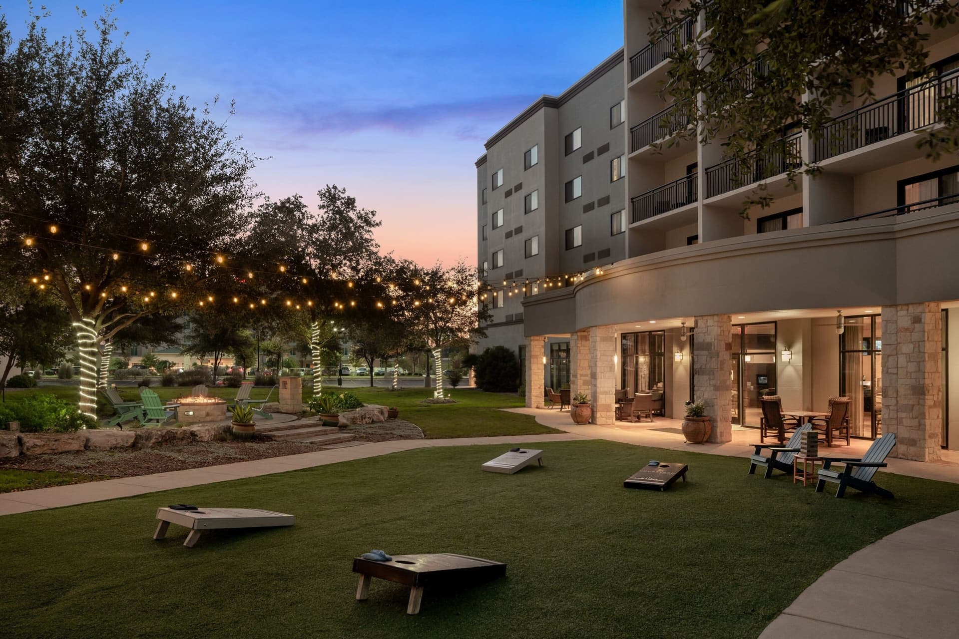 Courtyard by Marriott San Antonio Six Flags at The RIM