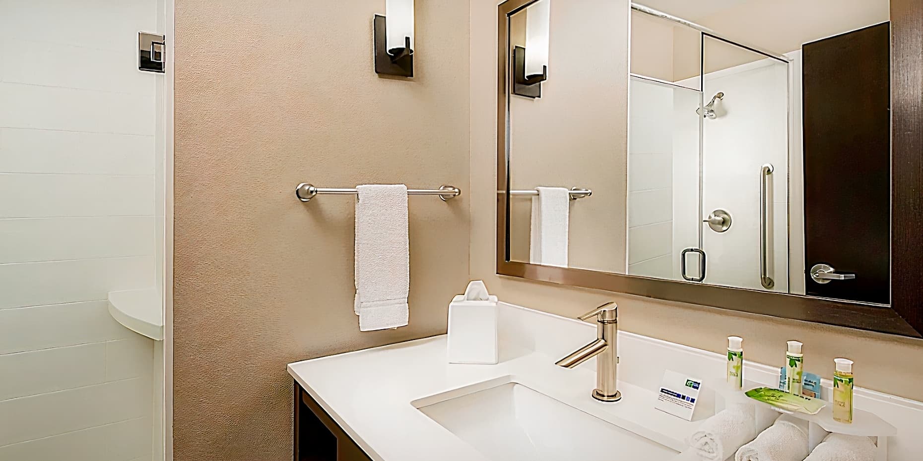 Holiday Inn Express Hotel & Suites Waco South