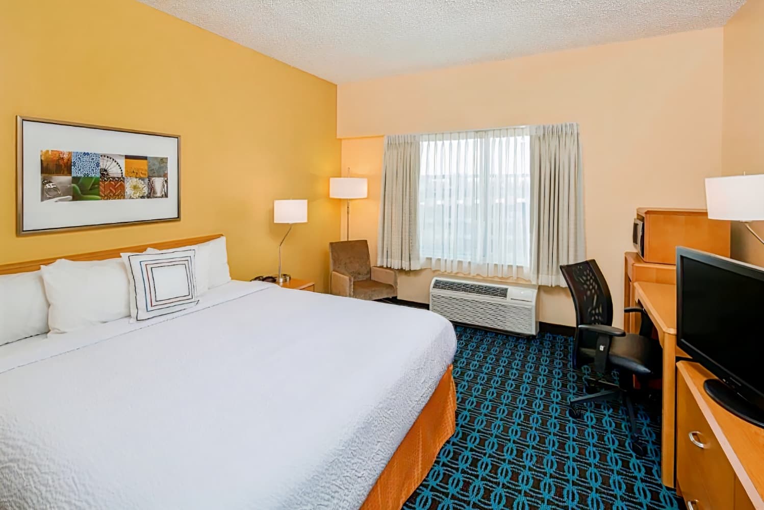 Fairfield Inn & Suites San Antonio Airport North Star Mall