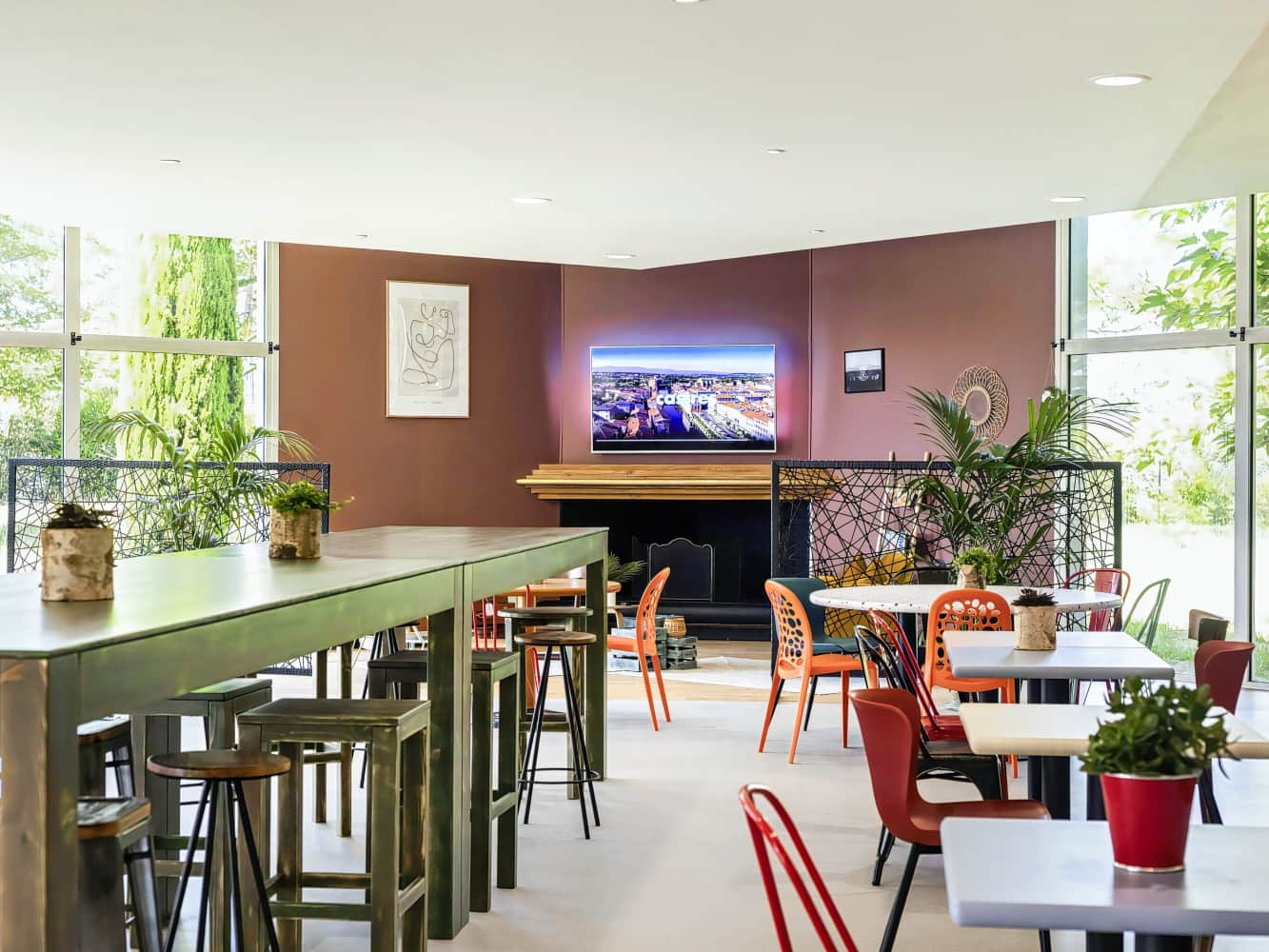 greet Hotel Castres Saix